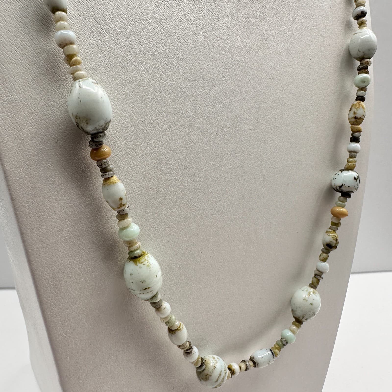 Vintage 90s Earth Tone Beaded Necklace Mixed Stone Boho Fashion Women's Jewelry - Thumbnail 4