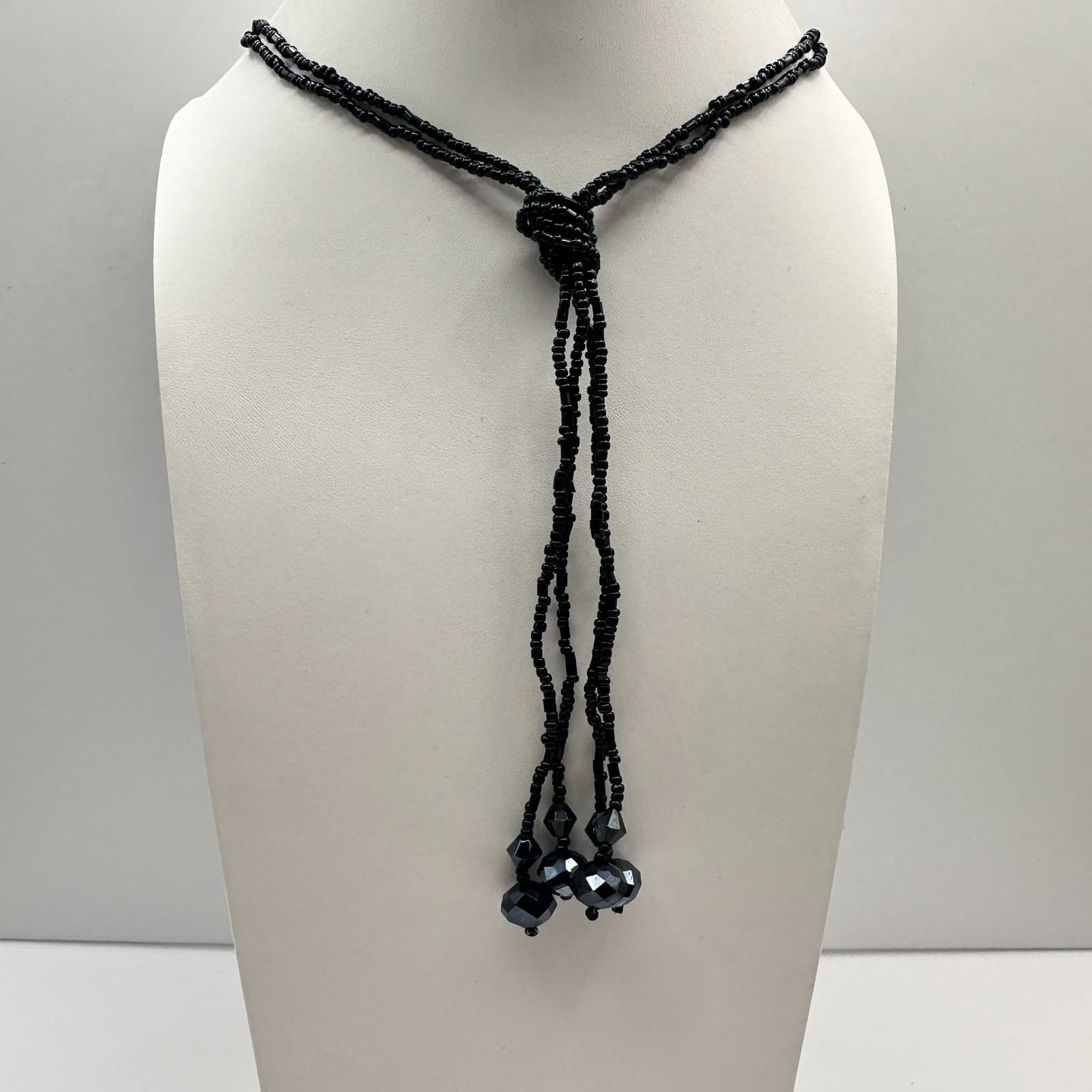 Vintage 90s Black Seed Bead Lariat Necklace Faceted Glass Tassel Boho Jewelry - Thumbnail 2