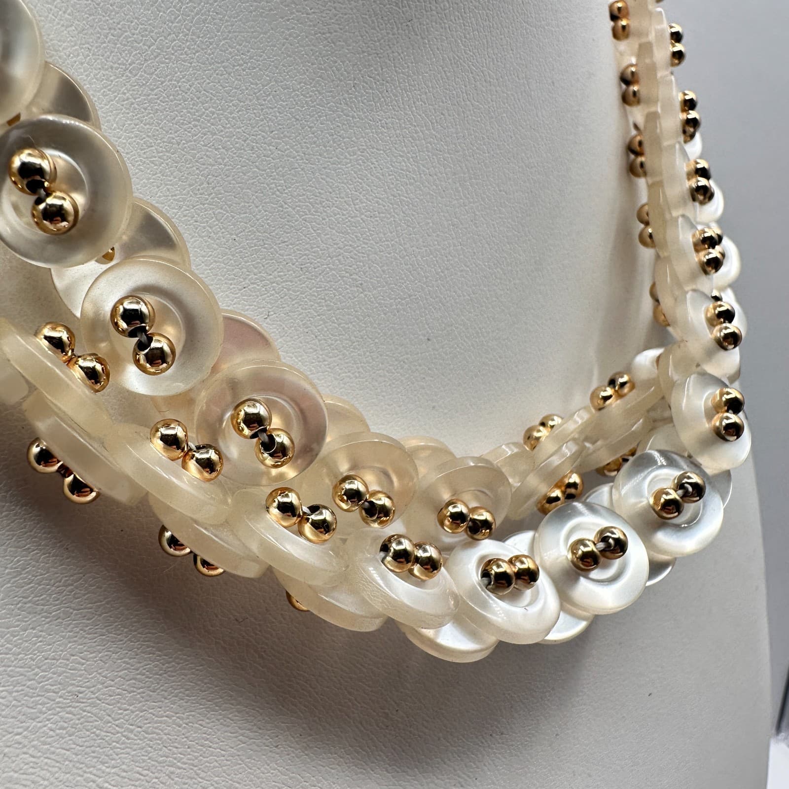 Vintage 90s White MOP Shell Button Collar Necklace Gold Tone Beads Runway Style - Thumbnail 6