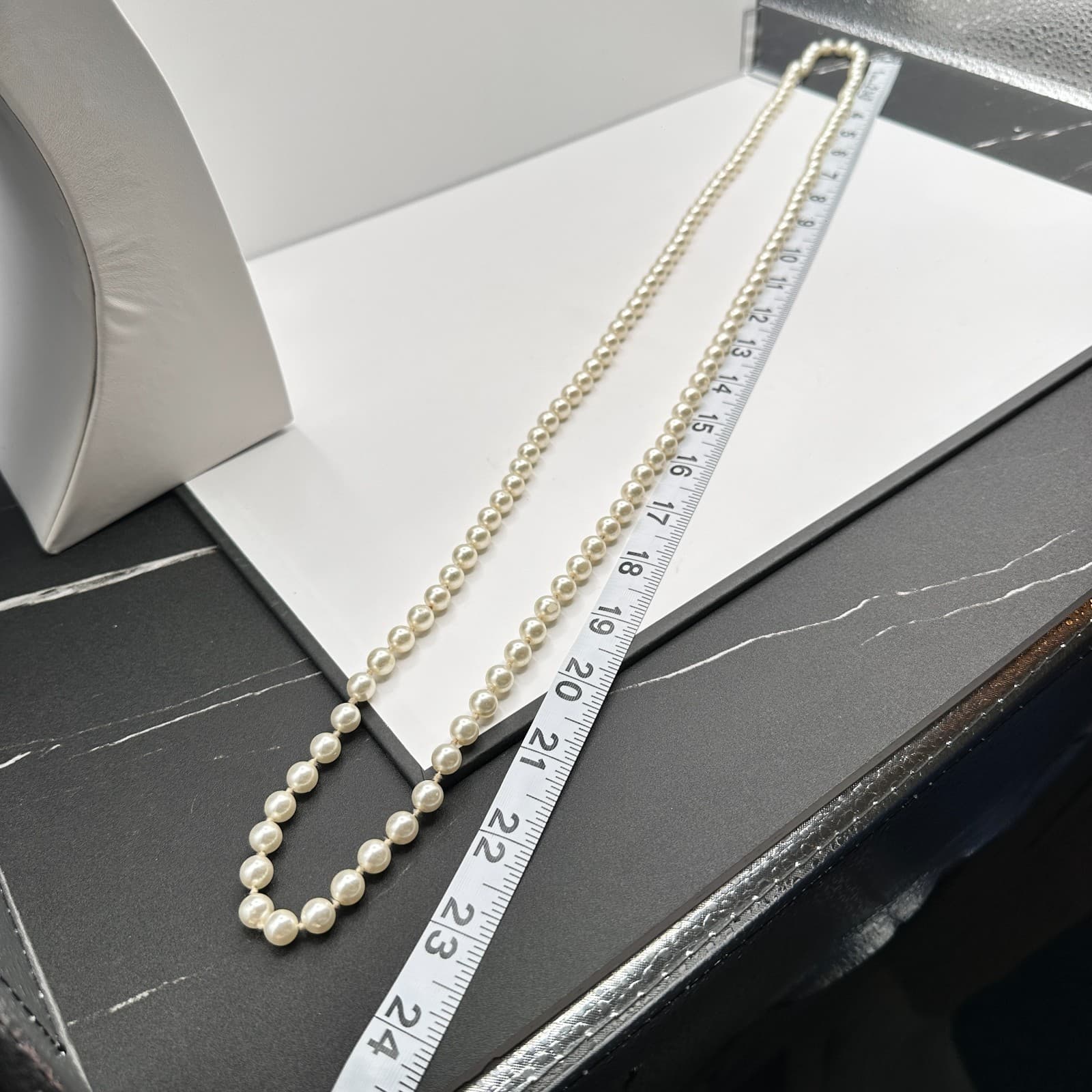 Vintage 90s Double Strand White Faux Pearl Necklace Classic Cream Boho Jewelry - Thumbnail 8