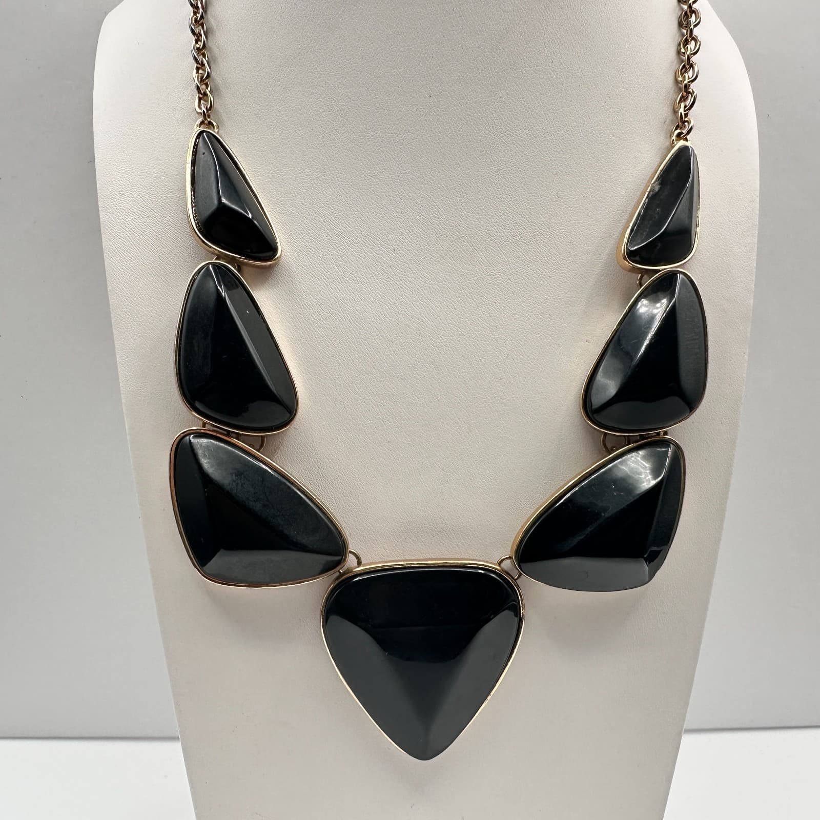 Vintage 90s Black Onyx Style Statement Necklace Gold Tone Geometric Jewelry - Thumbnail 3