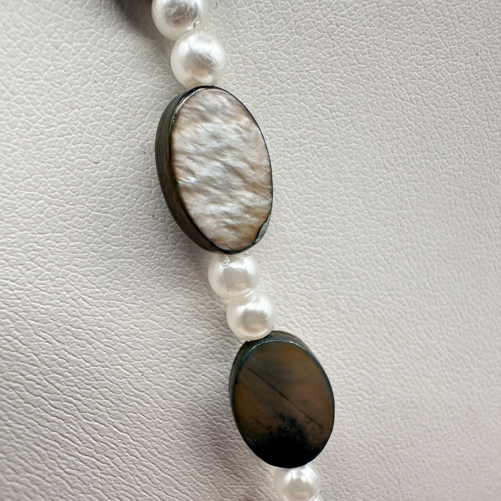 Vintage 90s Beaded Necklace Set Blue Lace Agate Pearl Shell Grey Classic Jewelry - Thumbnail 11