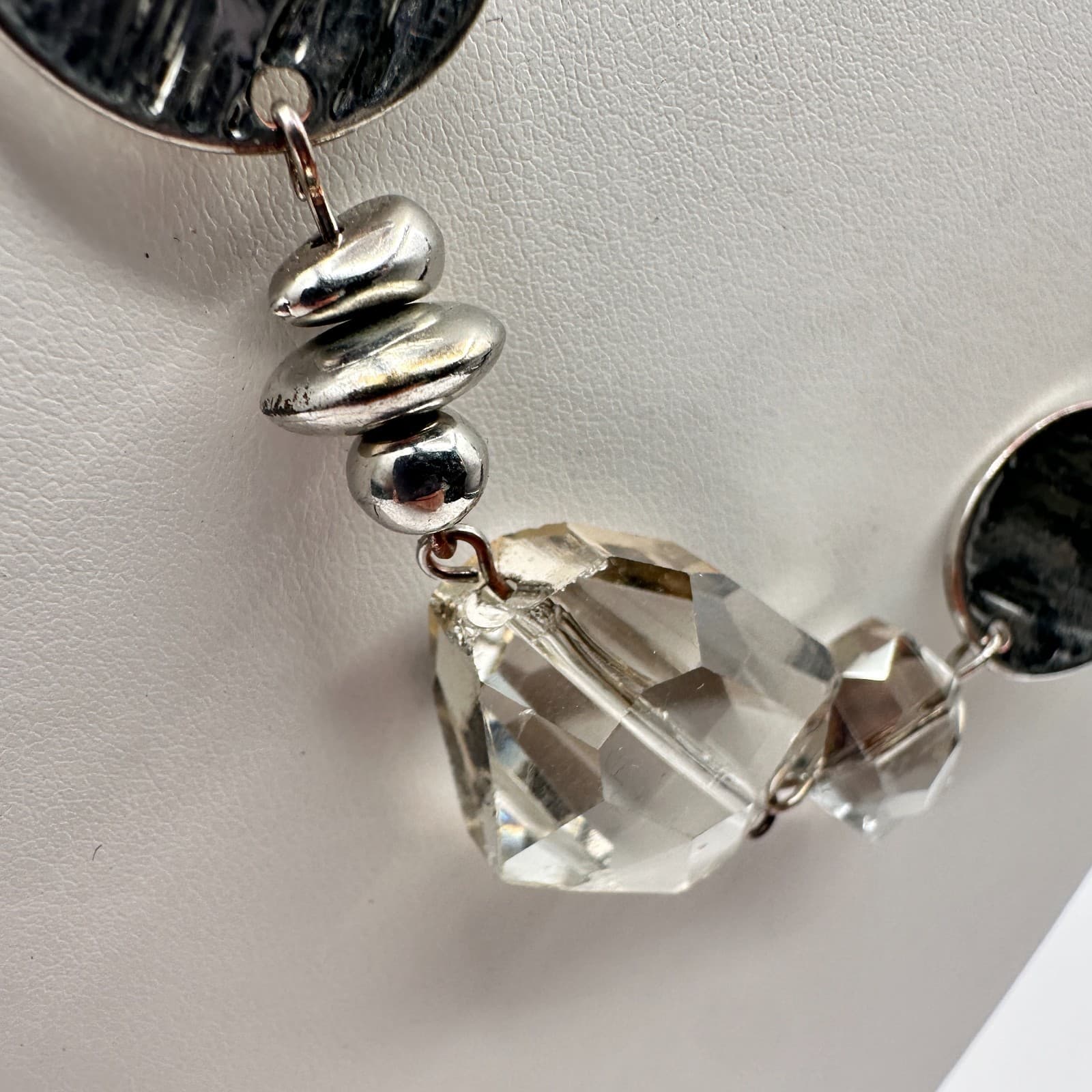 Vintage 90s Silver Tone Textured Disk Clear Glass Beaded Statement Necklace - Thumbnail 5