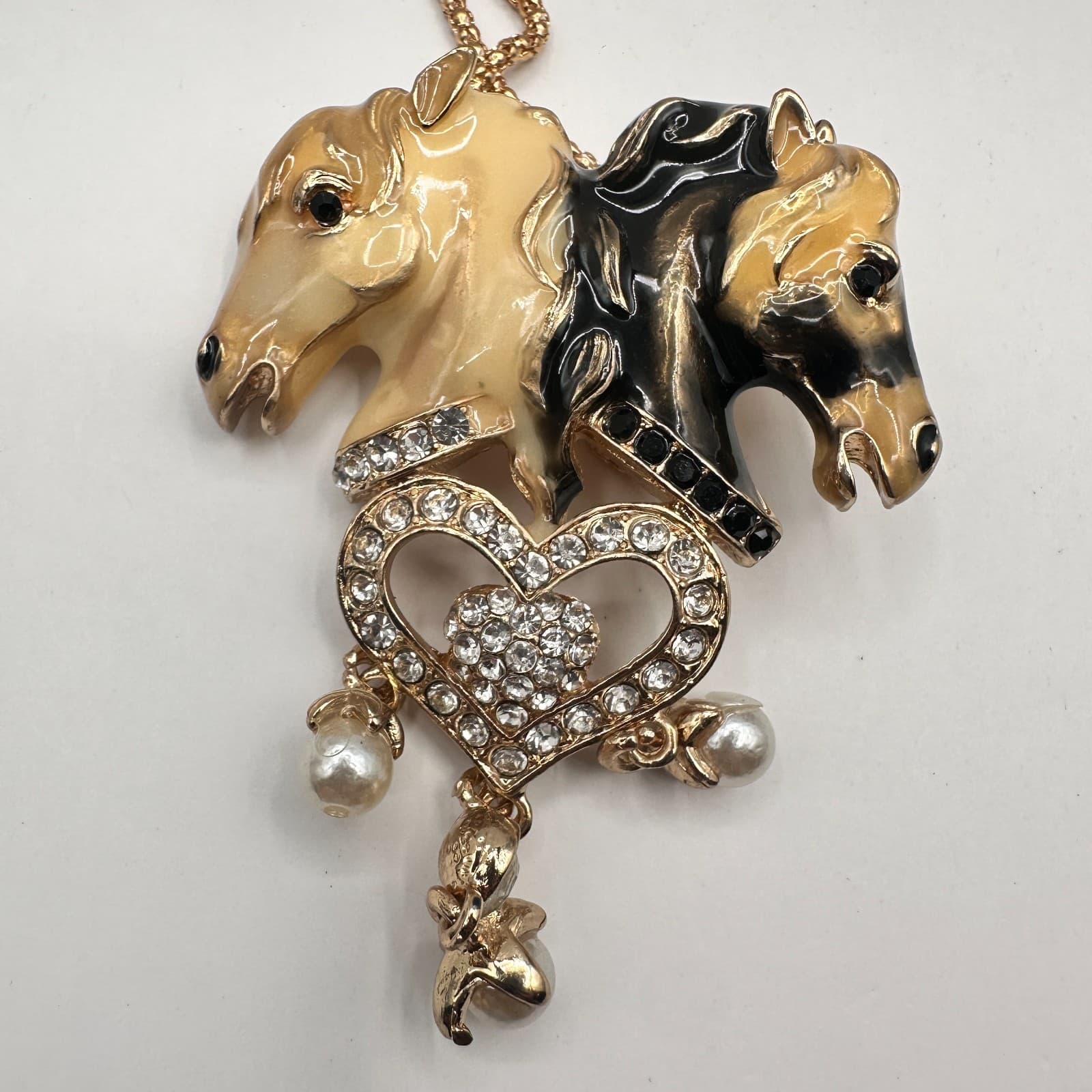 Betsey Johnson Vintage 90s Gold Tone Horse Pendant Necklace Enamel Heart - Thumbnail 3