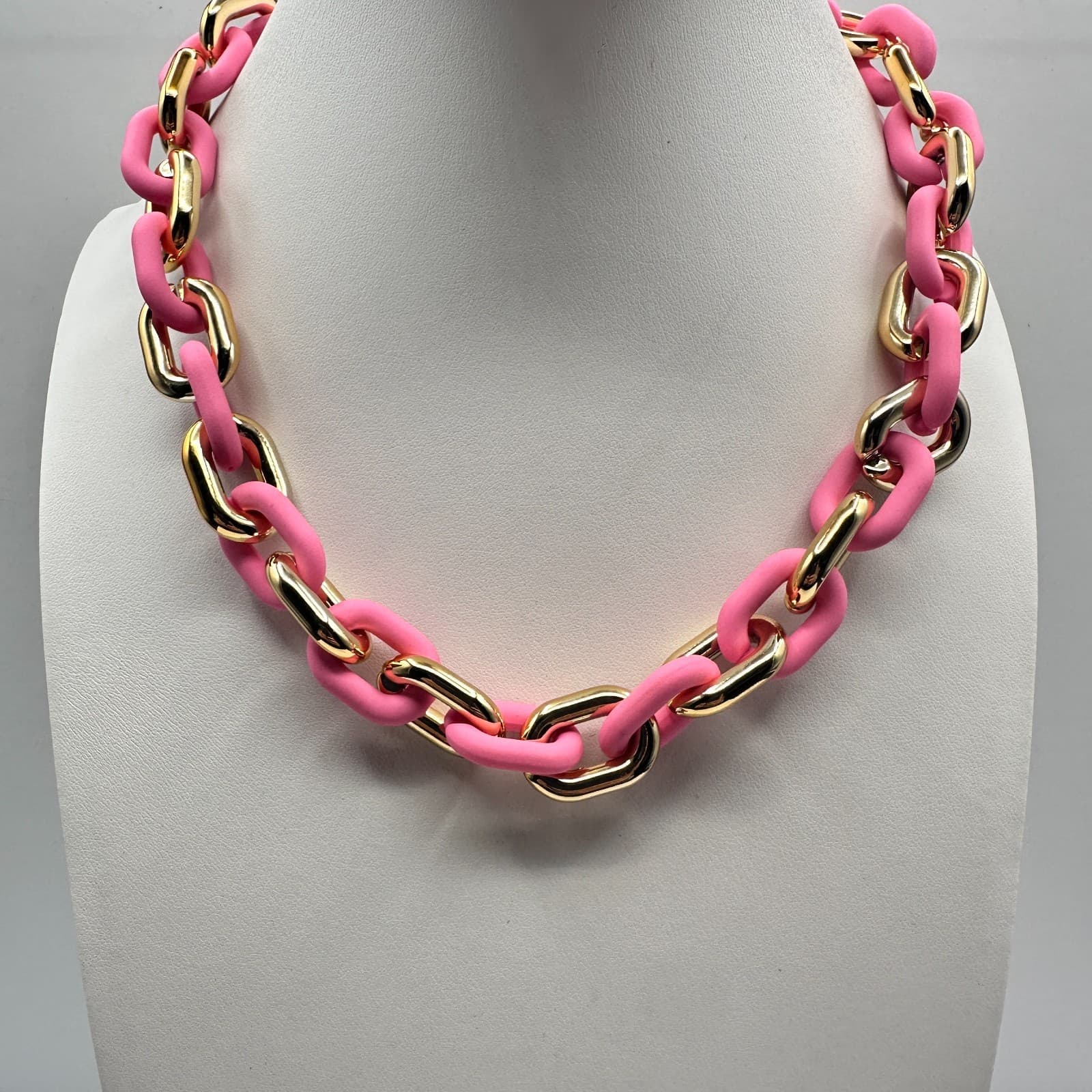 Modern Y2K Pink Gold Tone Chunky Link Chain Necklace Women's Jewelry - Thumbnail 3