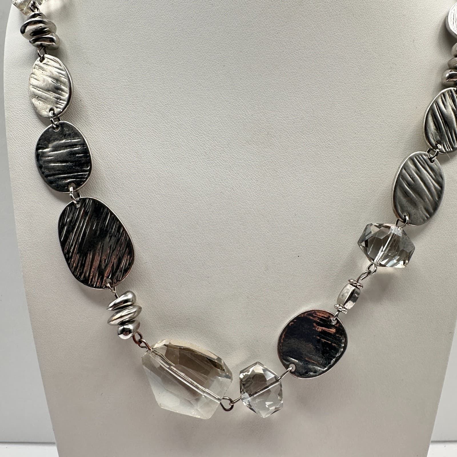 Vintage 90s Silver Tone Textured Disk Clear Glass Beaded Statement Necklace - Thumbnail 3