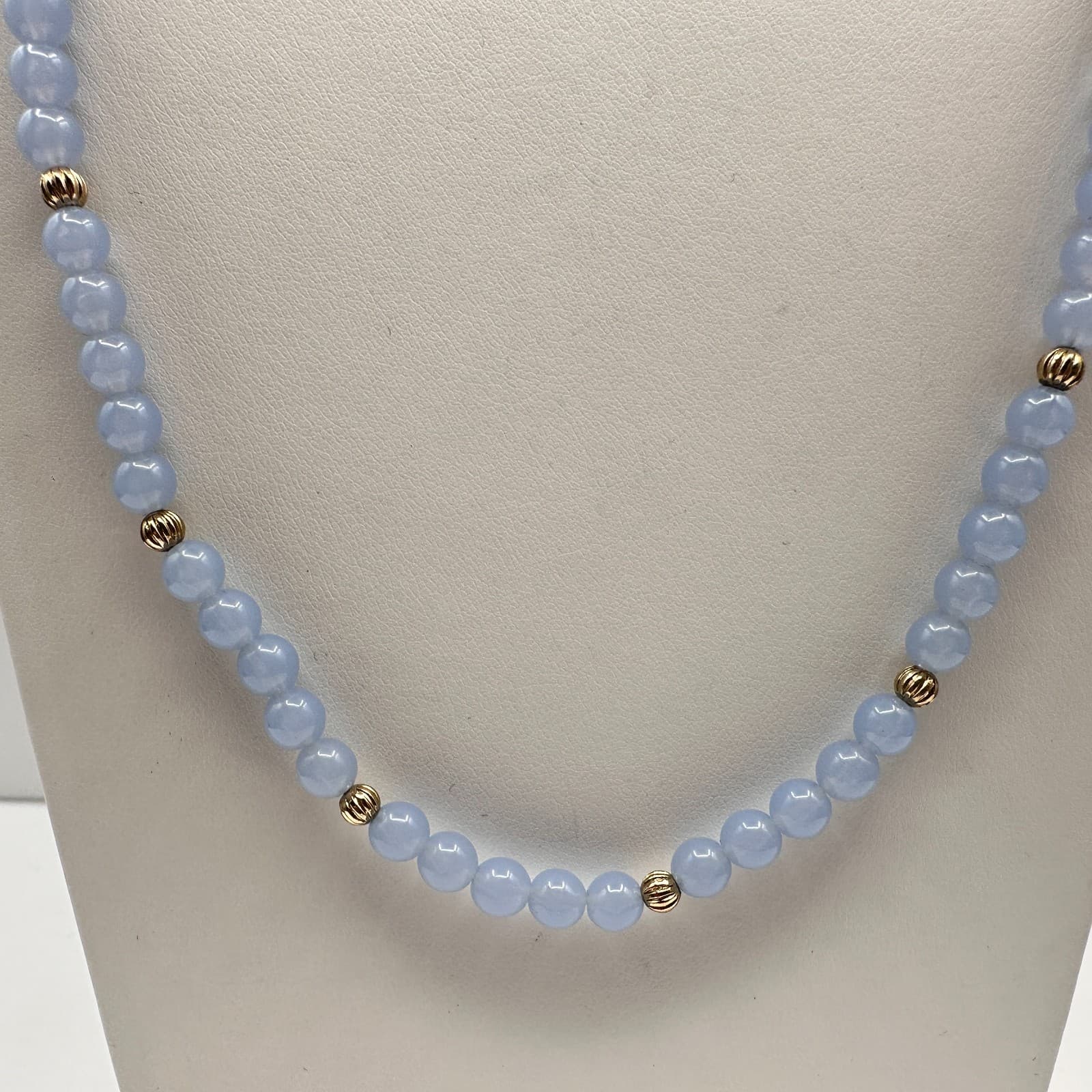 Vintage 90s Beaded Necklace Set Blue Lace Agate Pearl Shell Grey Classic Jewelry - Thumbnail 5
