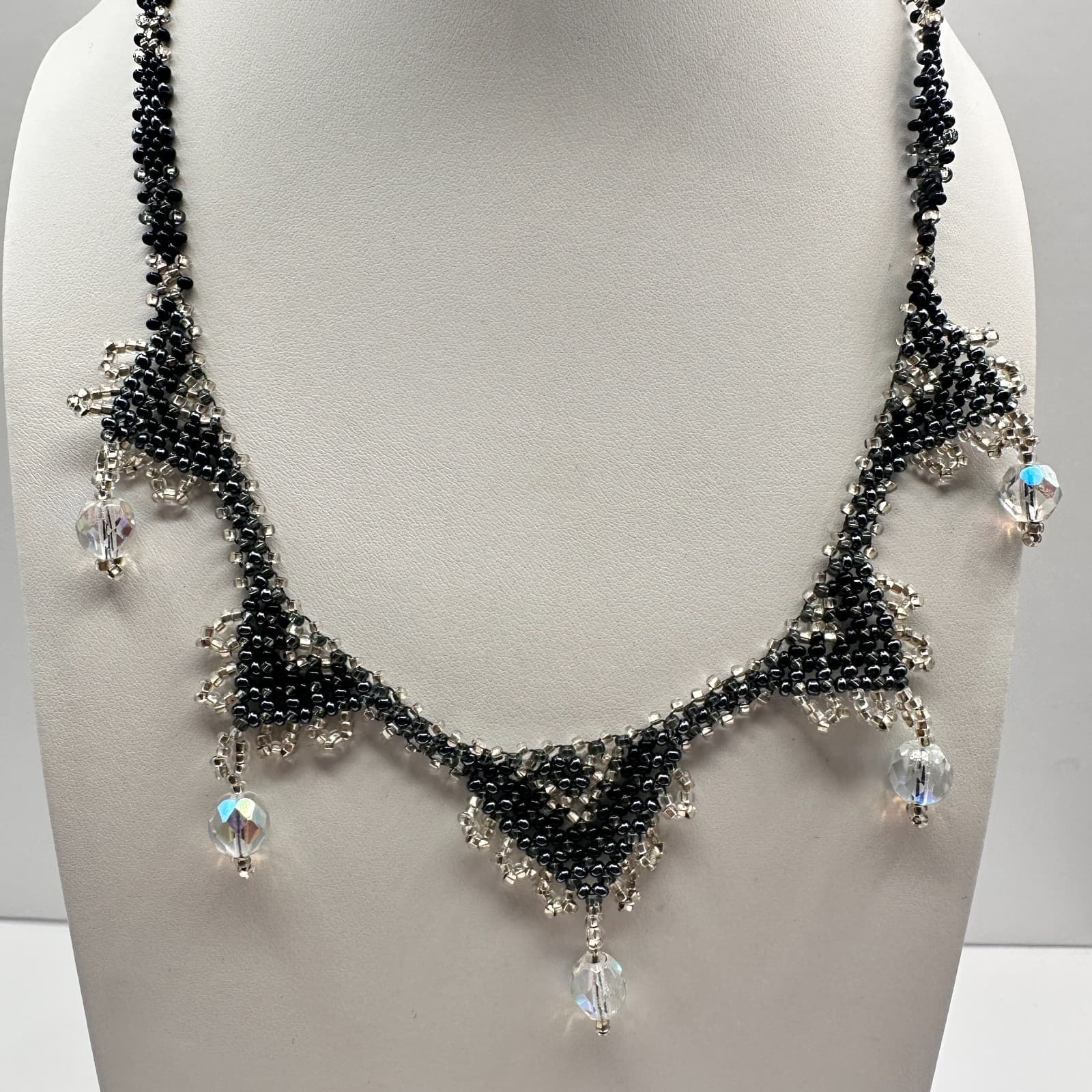 Vintage 90s Beaded Bib Necklace Black Silver Seed Bead Glass Fringe Jewelry - Thumbnail 8