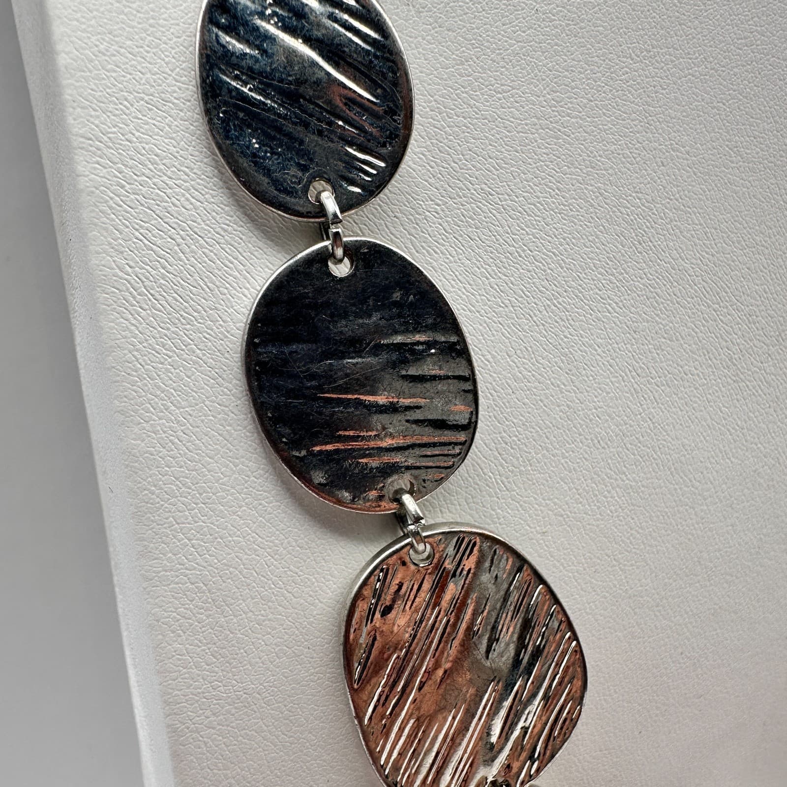 Vintage 90s Silver Tone Textured Disk Clear Glass Beaded Statement Necklace - Thumbnail 4