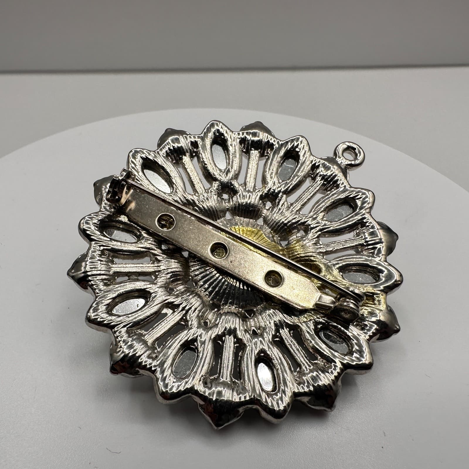 Vintage 90s Silver Tone Faux Pearl Rhinestone Floral Brooch Pendant Estate - Thumbnail 5