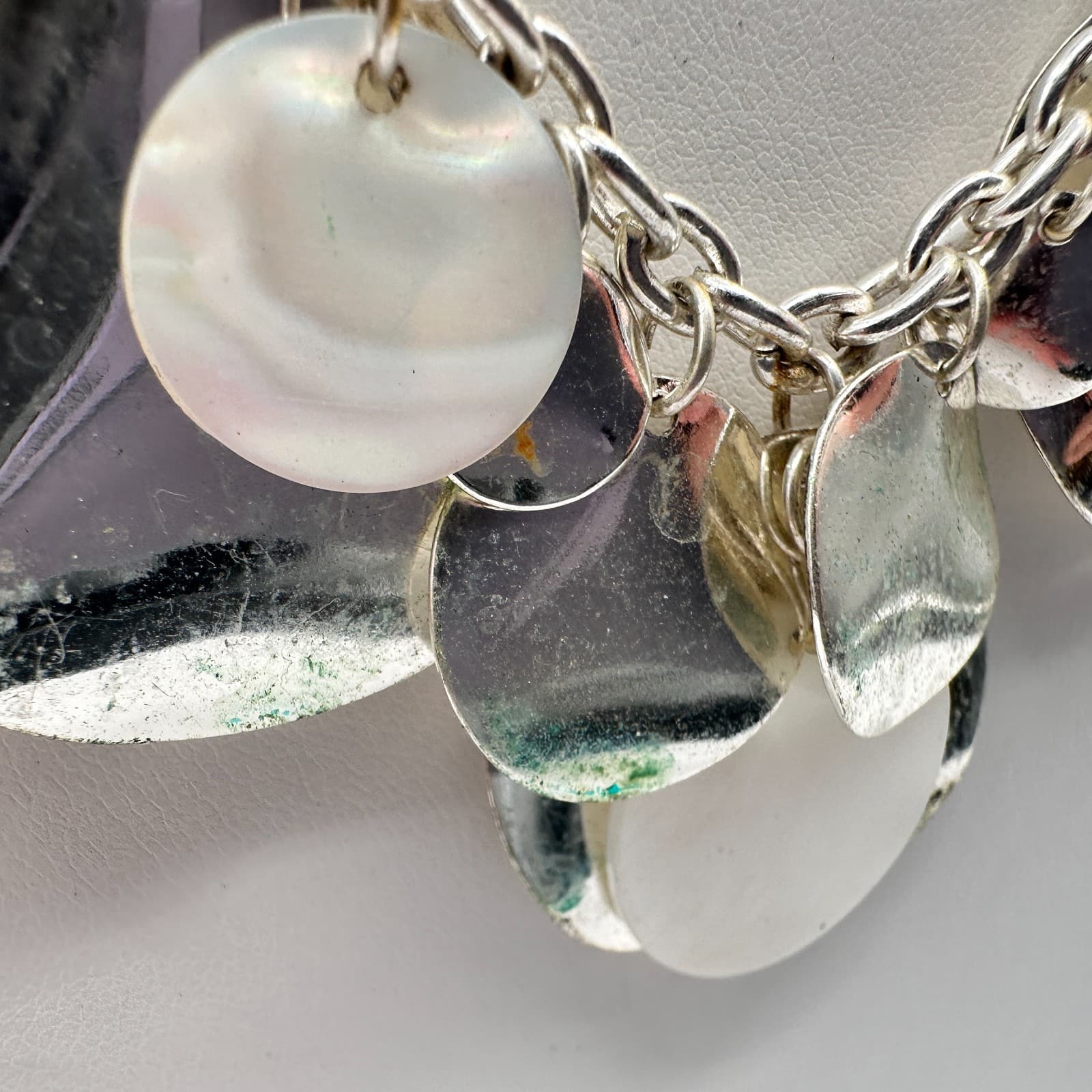 Vintage 90s Mother of Pearl Silver Tone Disc Bib Necklace Suede Cord Jewelry - Thumbnail 5