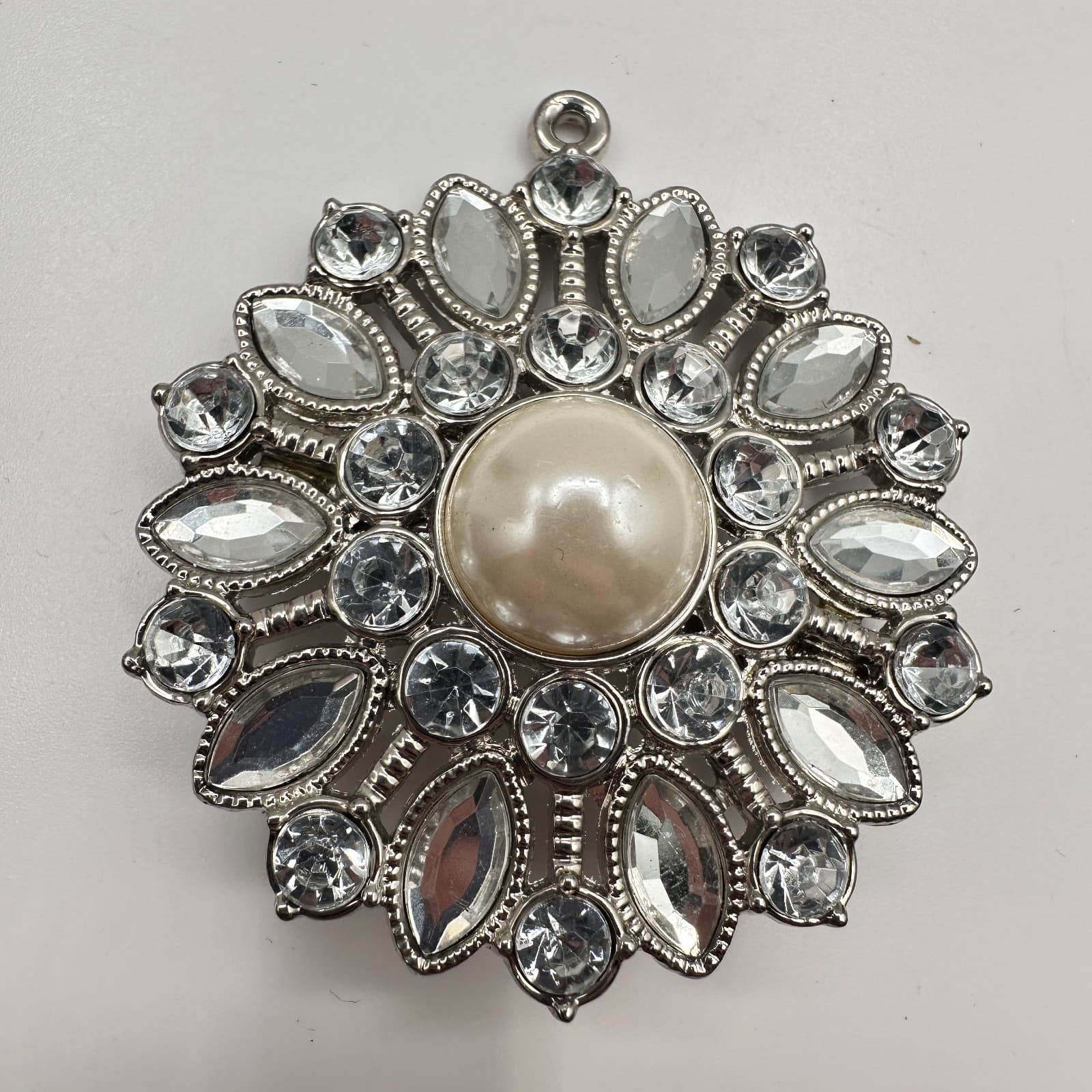Vintage 90s Silver Tone Faux Pearl Rhinestone Floral Brooch Pendant Estate - Thumbnail 2