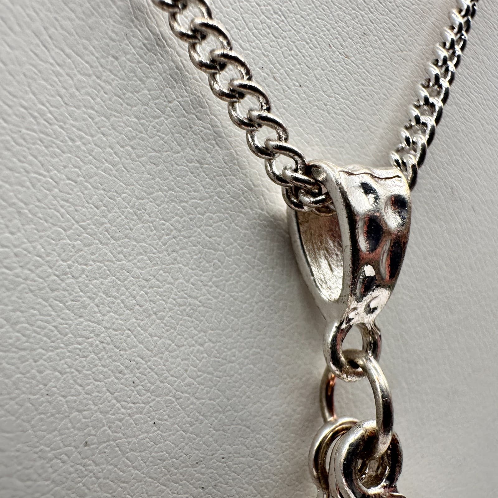 Vintage 90s Hammered Silver Tone Multi-Layer Teardrop Pendant Necklace Statement - Thumbnail 5