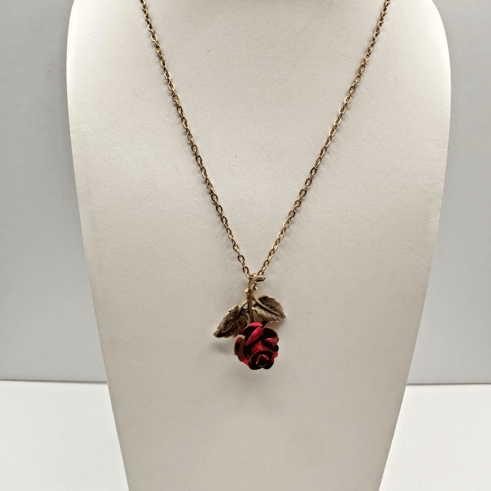 Vintage 80s Red Enamel Rose Necklace Gold Tone Floral Pendant Romantic Jewelry - Thumbnail 3
