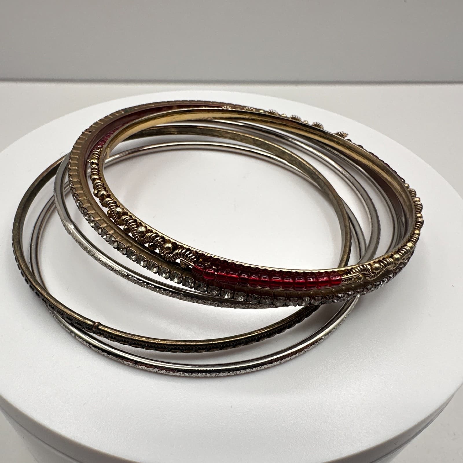 Vintage 90s Mixed Stack Bangle Bracelets Red Beads Multicolor Tone Jewelry - Thumbnail 4