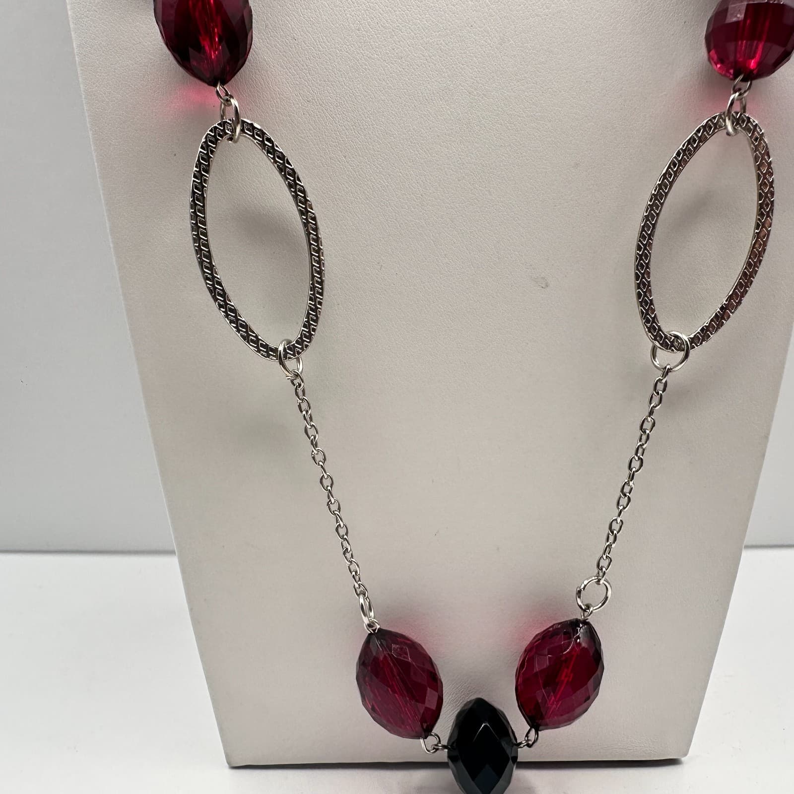 Vintage 90s Black & Red Beaded Necklace Silver Tone Statement Fashion Jewelry - Thumbnail 4