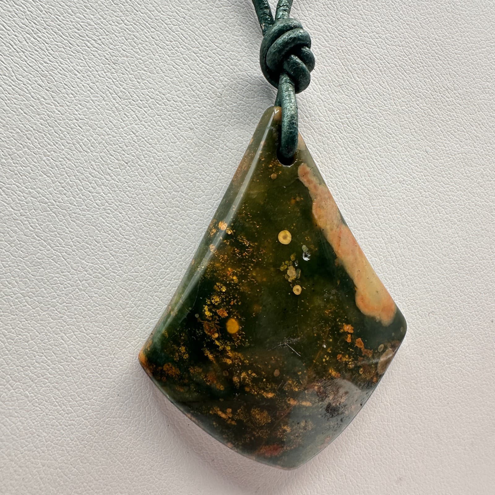 Vintage 90s Green Lozenge Jasper Pendant Necklace Rustic Tone Women's Jewelry - Thumbnail 4