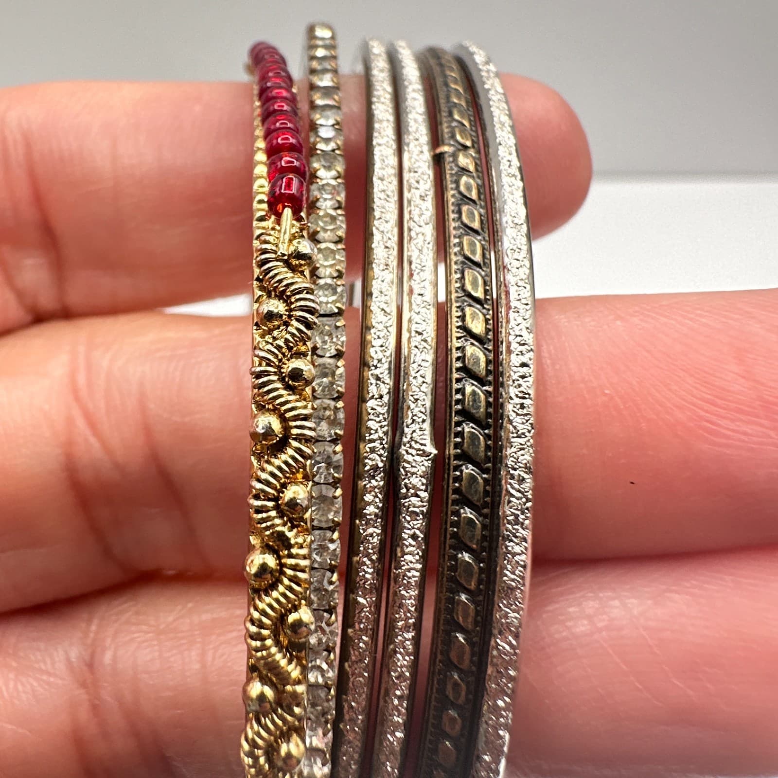 Vintage 90s Mixed Stack Bangle Bracelets Red Beads Multicolor Tone Jewelry - Thumbnail 9