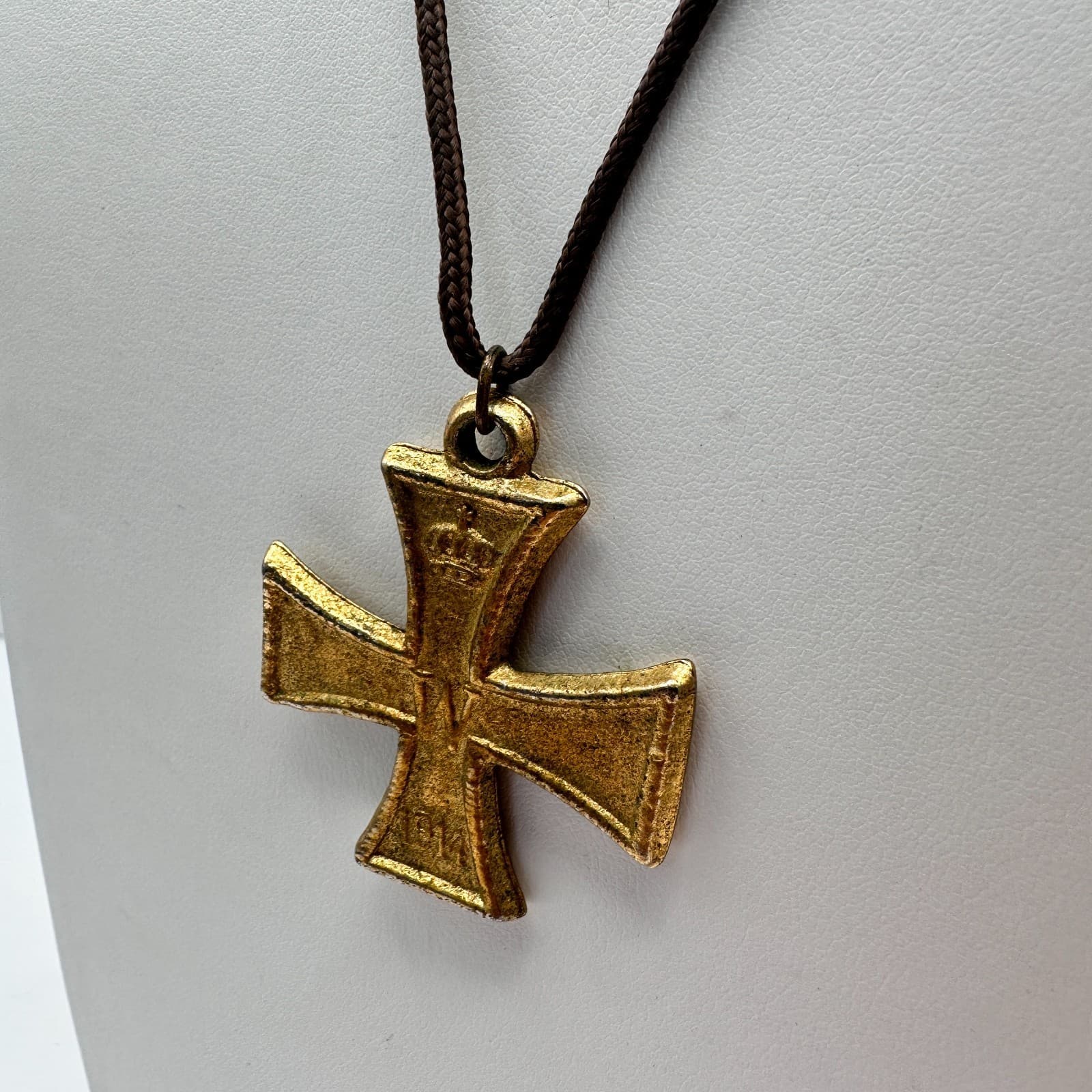 Vintage 1813 FW /1914 W German Iron Cross Pendant Necklace Gold Tone Jewelry - Thumbnail 6