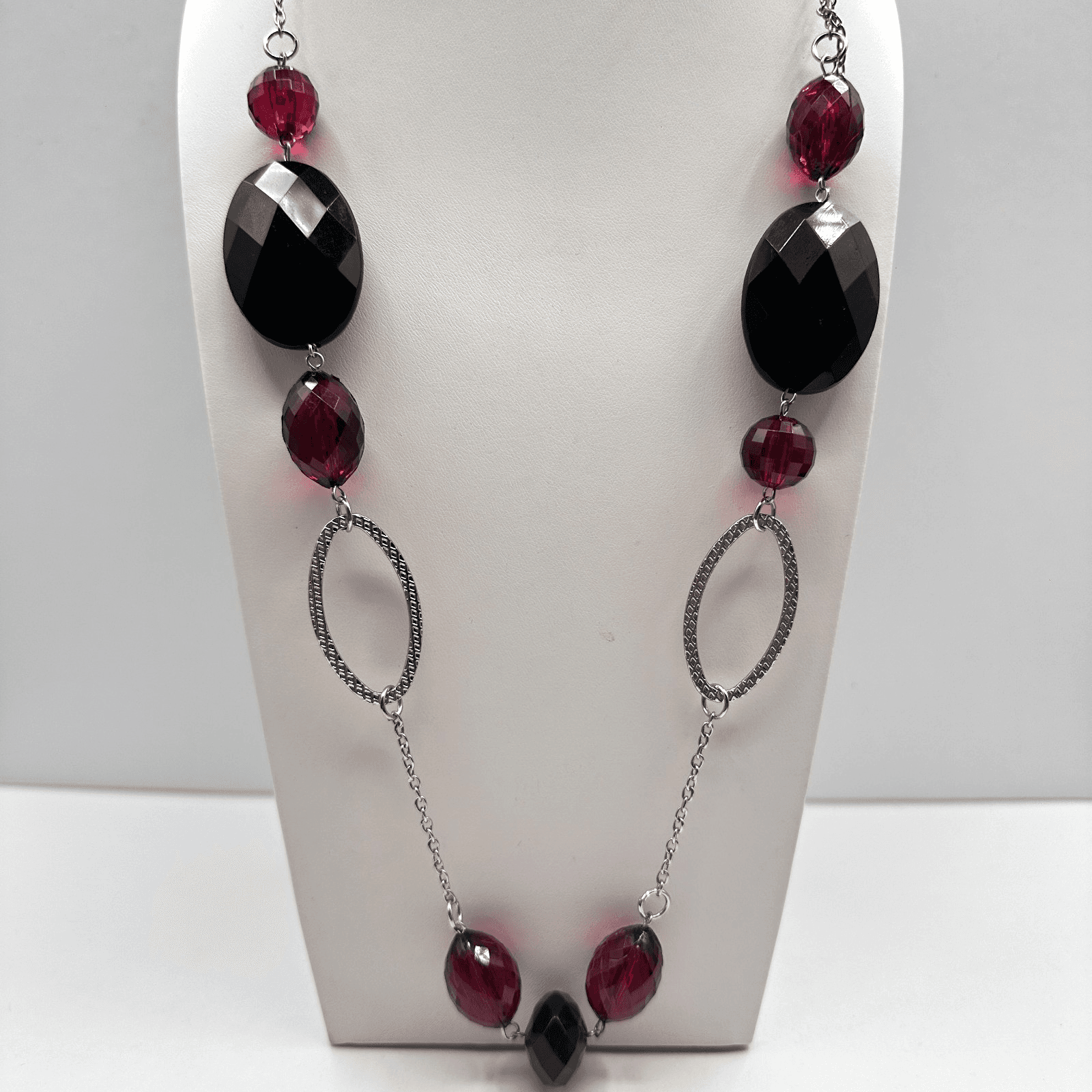 Vintage 90s Black & Red Beaded Necklace Silver Tone Statement Fashion Jewelry - Image 1