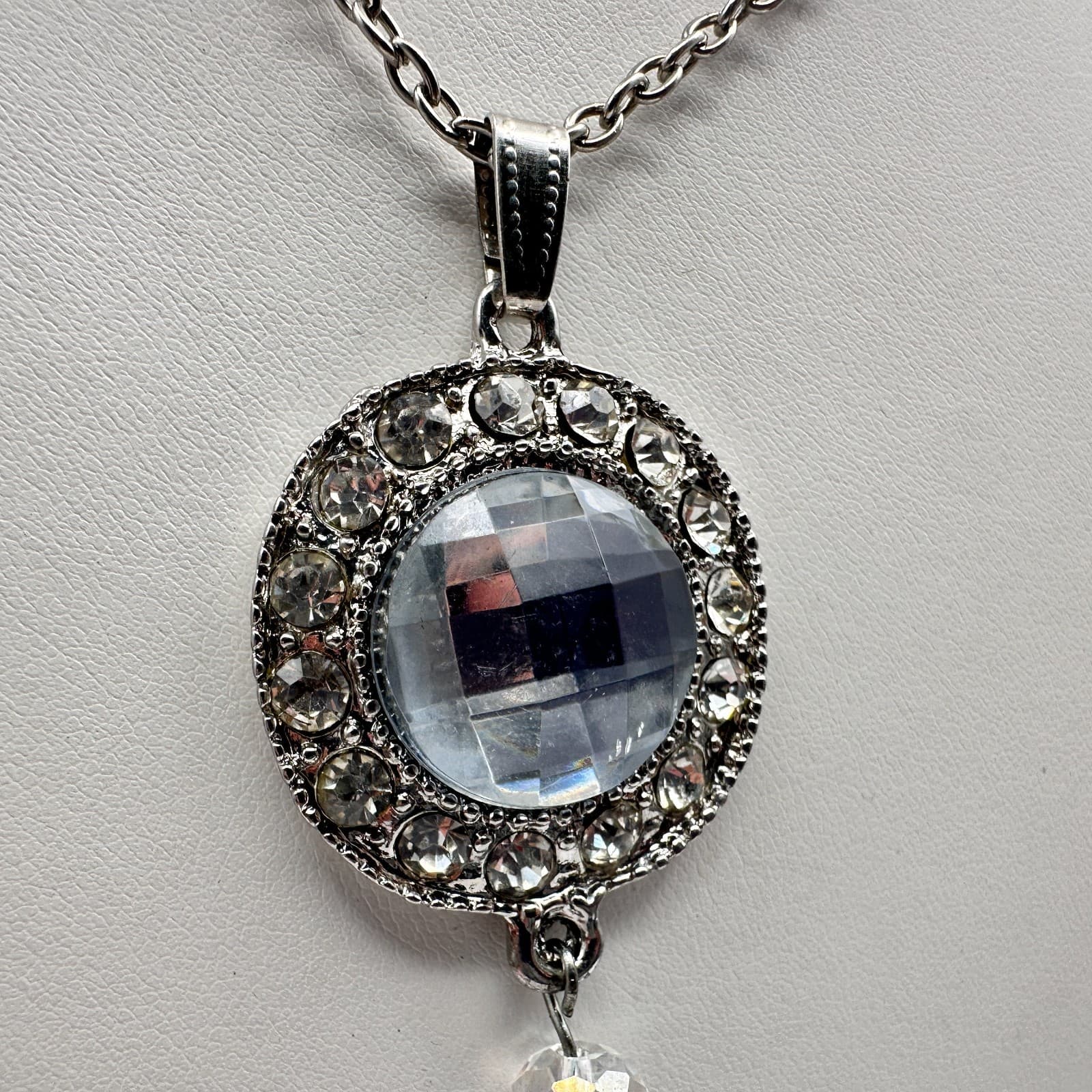 Vintage 90s Clear Crystal Pendant Tassel Necklace Silver Tone Women's Jewelry - Thumbnail 5