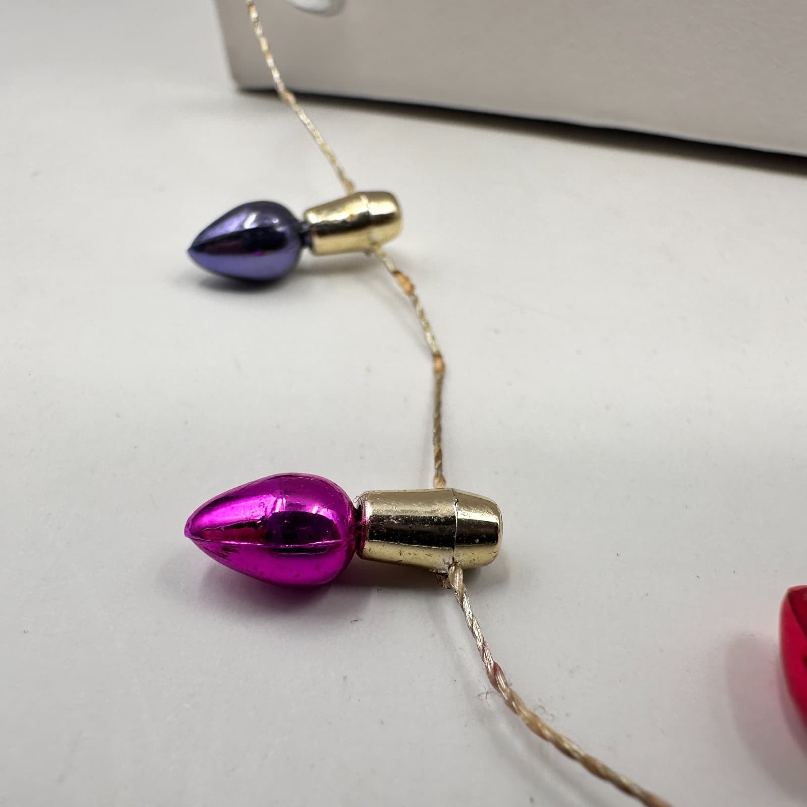 Vintage Y2K Christmas Light Bulb Ornaments Necklace Gold Tone Women's Jewelry - Thumbnail 4