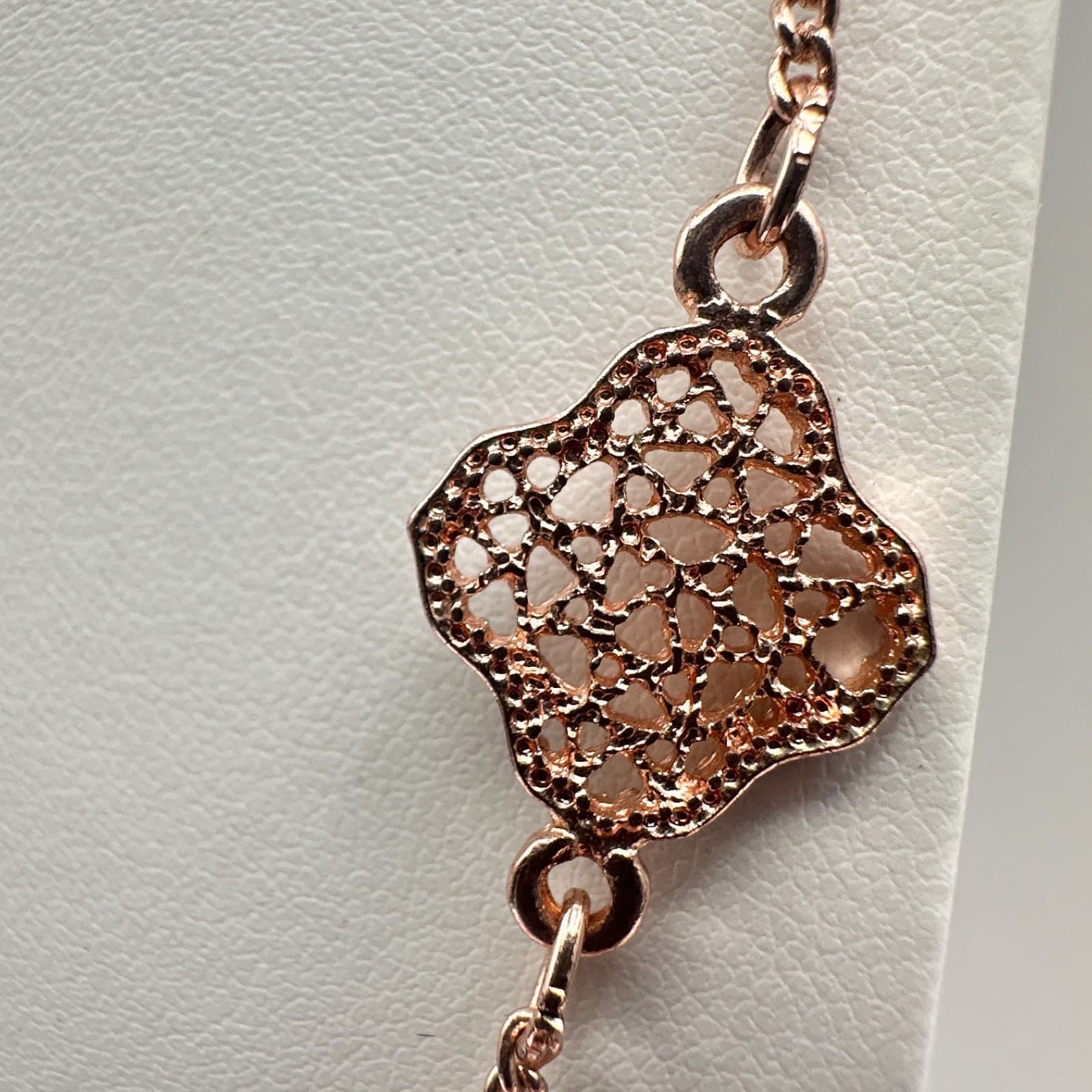 Vintage 90s Gold Tone Filigree Clover Station Chain Necklace Women's Jewelry - Thumbnail 6