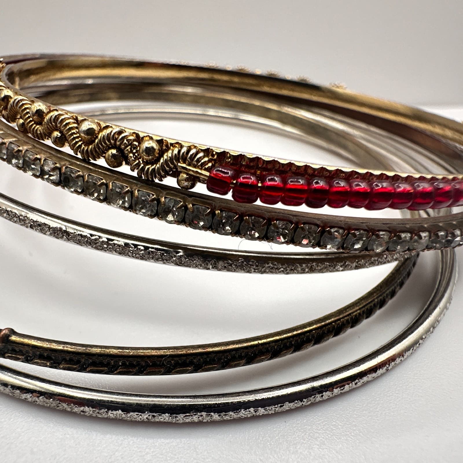 Vintage 90s Mixed Stack Bangle Bracelets Red Beads Multicolor Tone Jewelry - Thumbnail 3