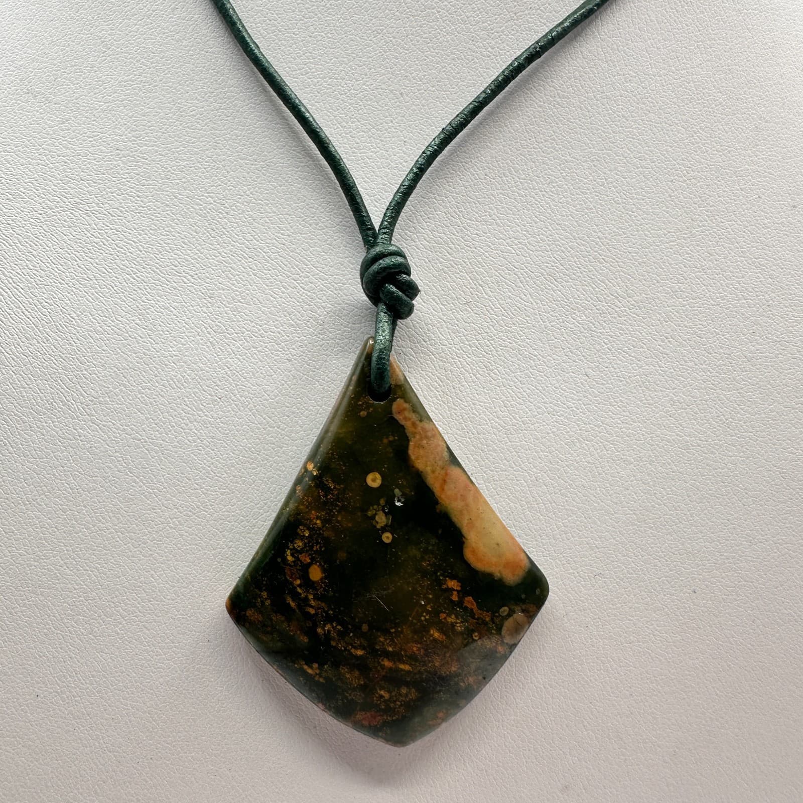 Vintage 90s Green Lozenge Jasper Pendant Necklace Rustic Tone Women's Jewelry - Thumbnail 6