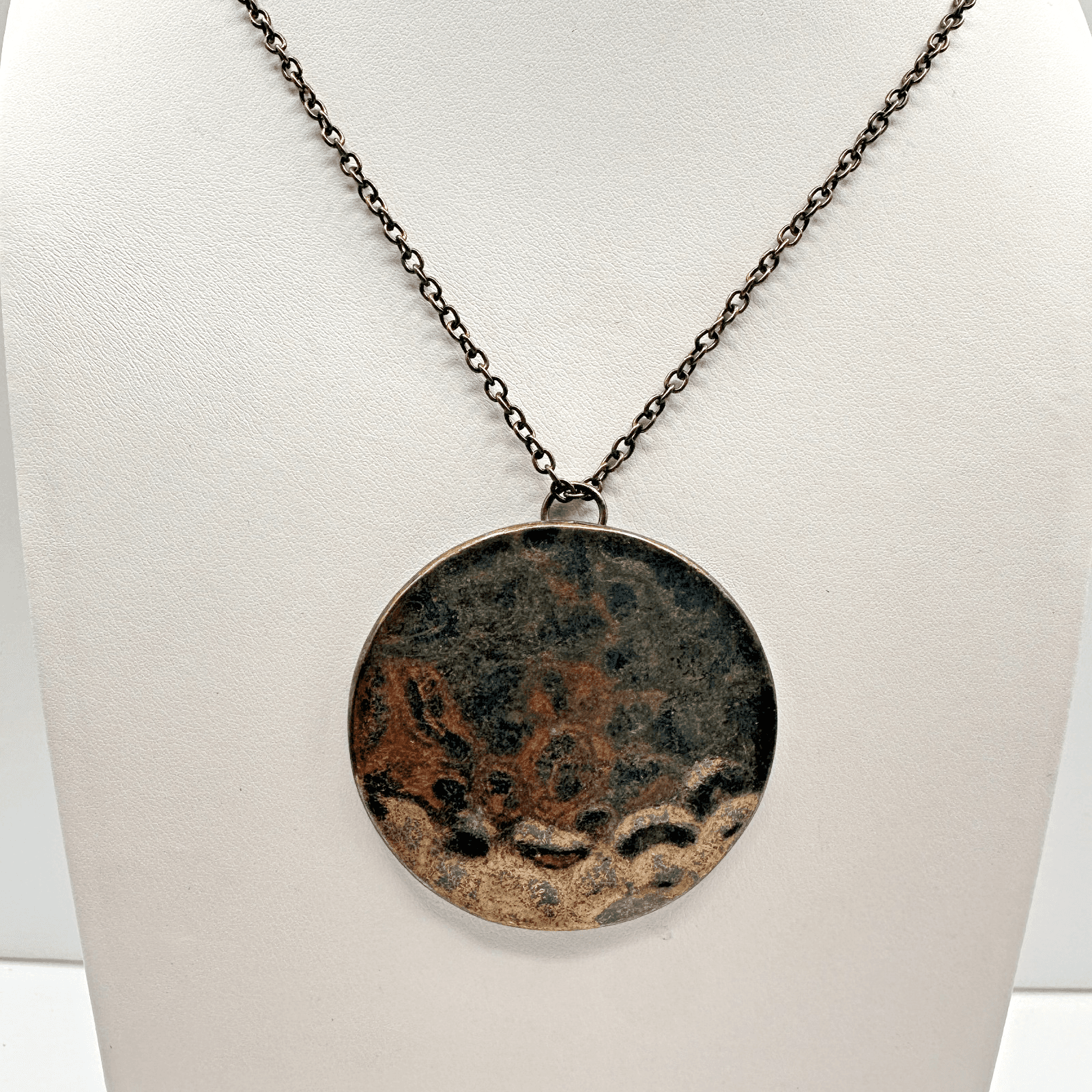 Vintage 80s Hammered Medallion Pendant Necklace Bronze Tone Women's Jewelry - Image 1