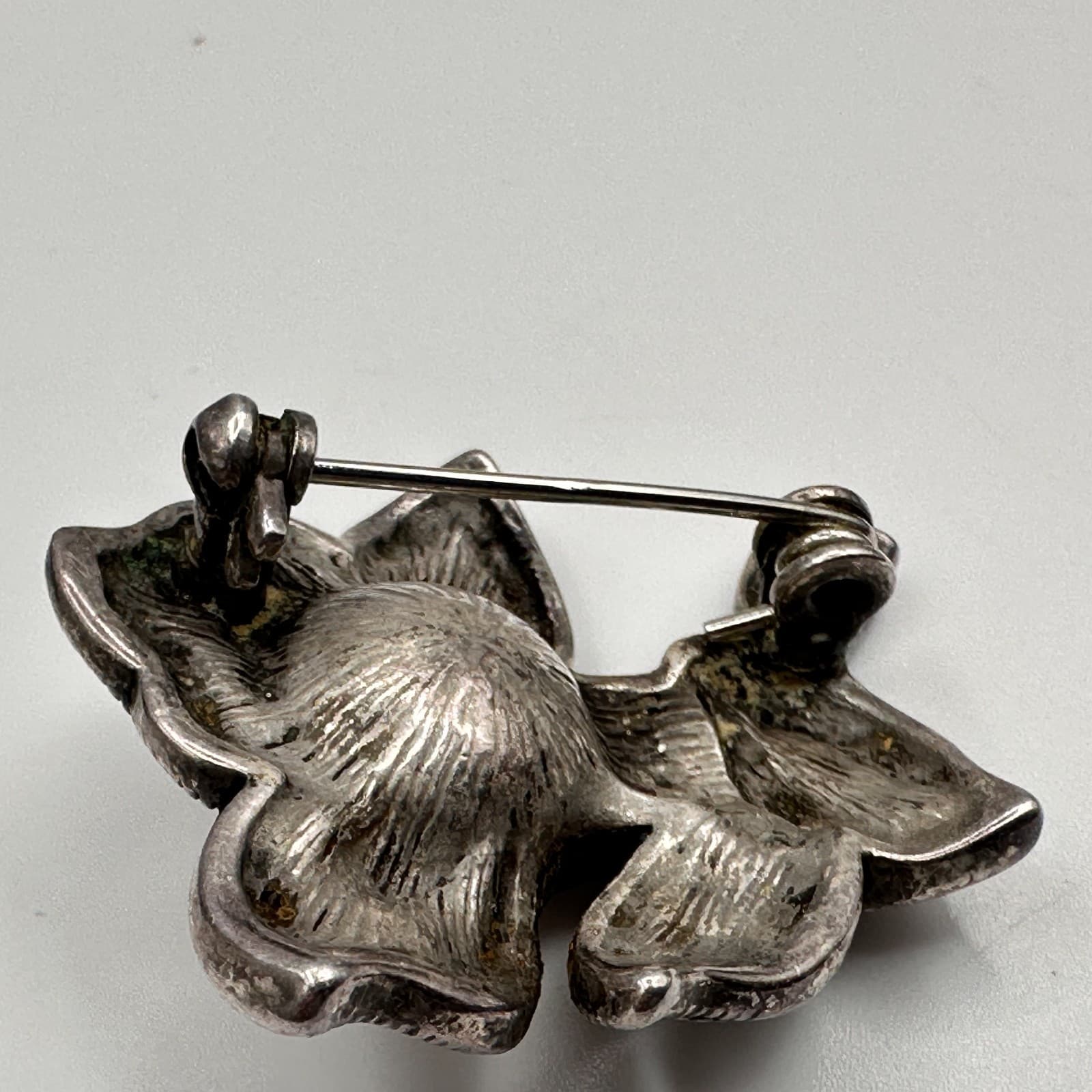 Vintage Y2K Floral Faux Pearl Elegant Brooch Silver Tone Woman's Jewelry - Thumbnail 4