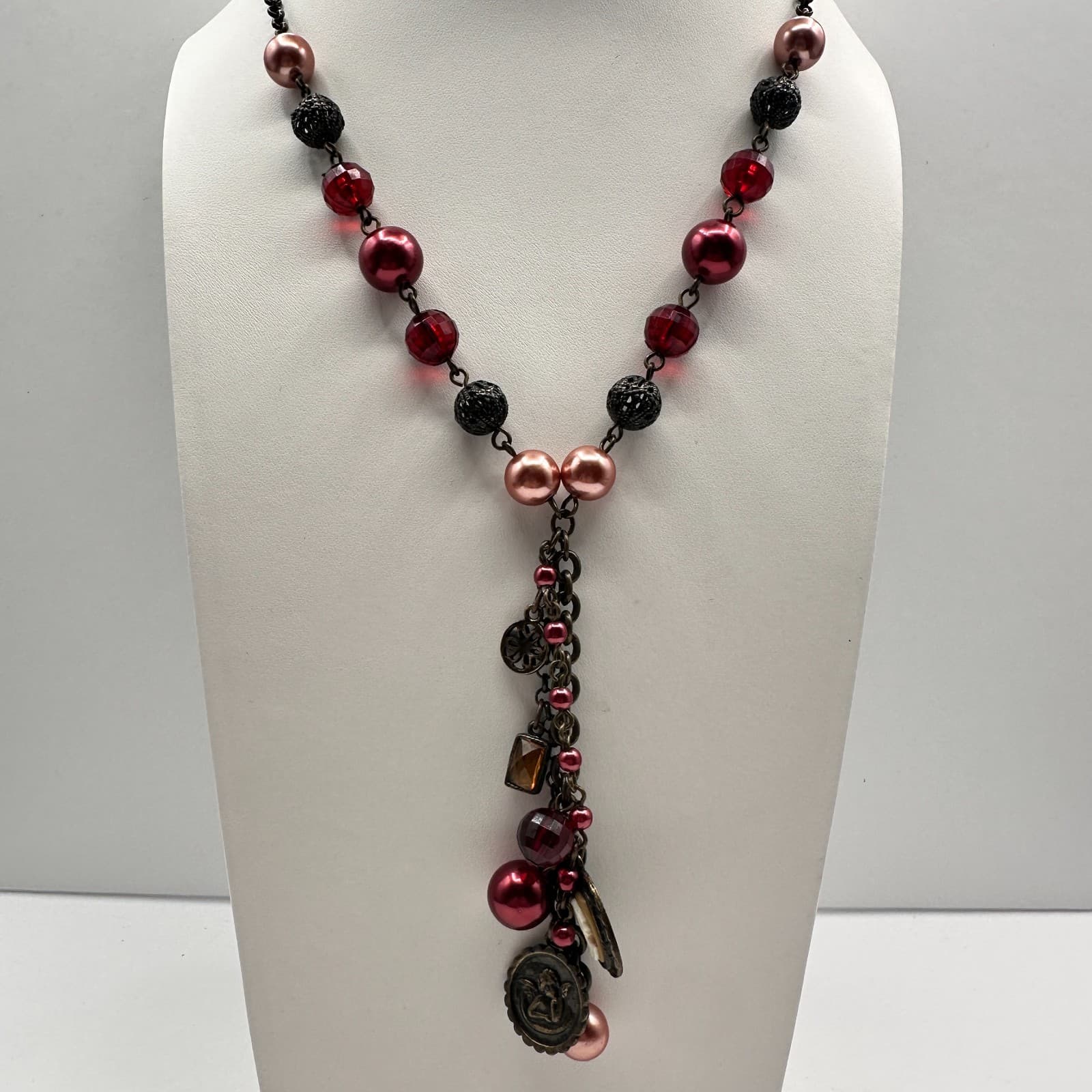 Vintage 90s Avon Beaded Charm Lariat Necklace Cameo Angel Heart Women's Jewelry - Image 1