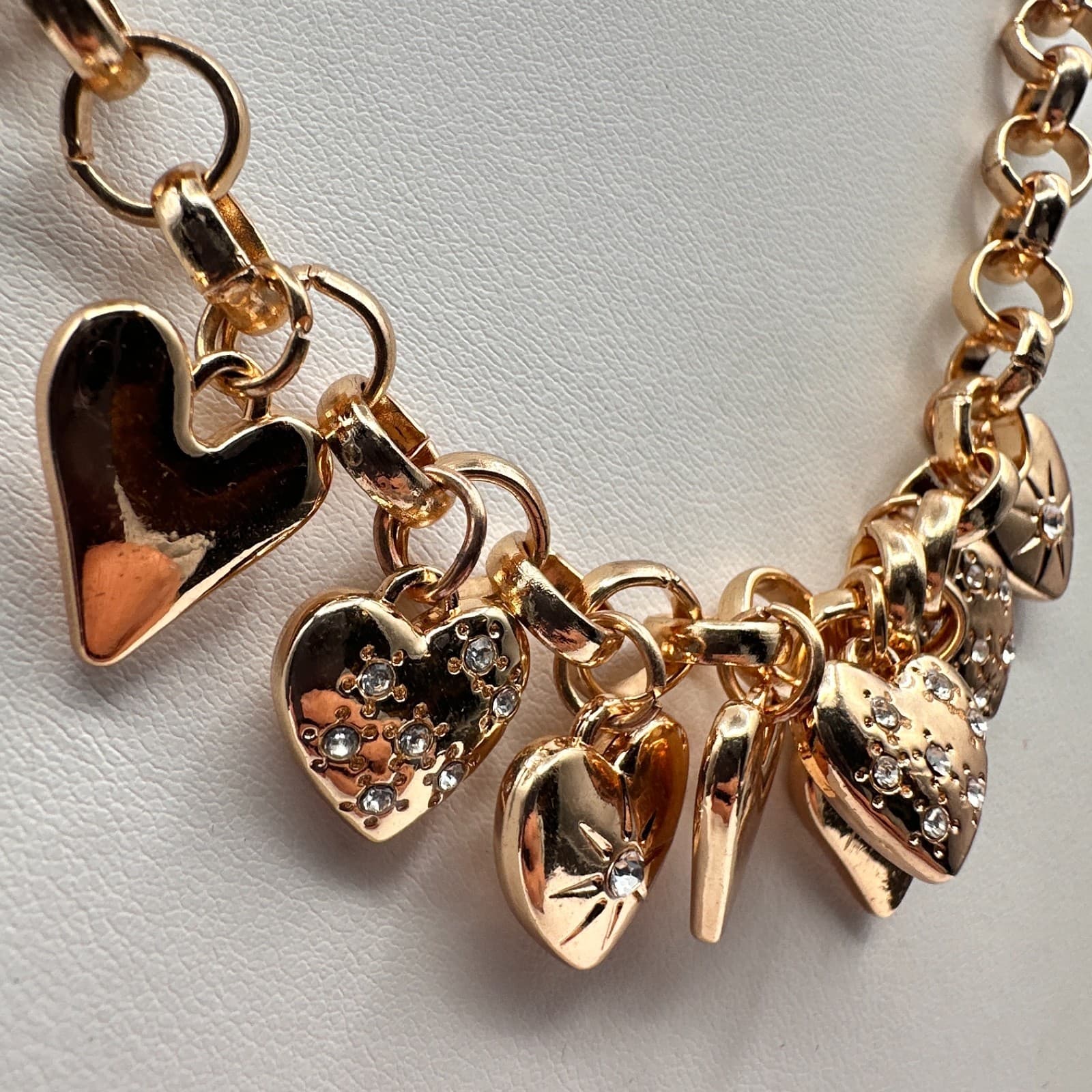 Vintage Y2K Gold Tone Multi Heart Charm Rhinestone Necklace Chunky Chain Jewelry - Thumbnail 3