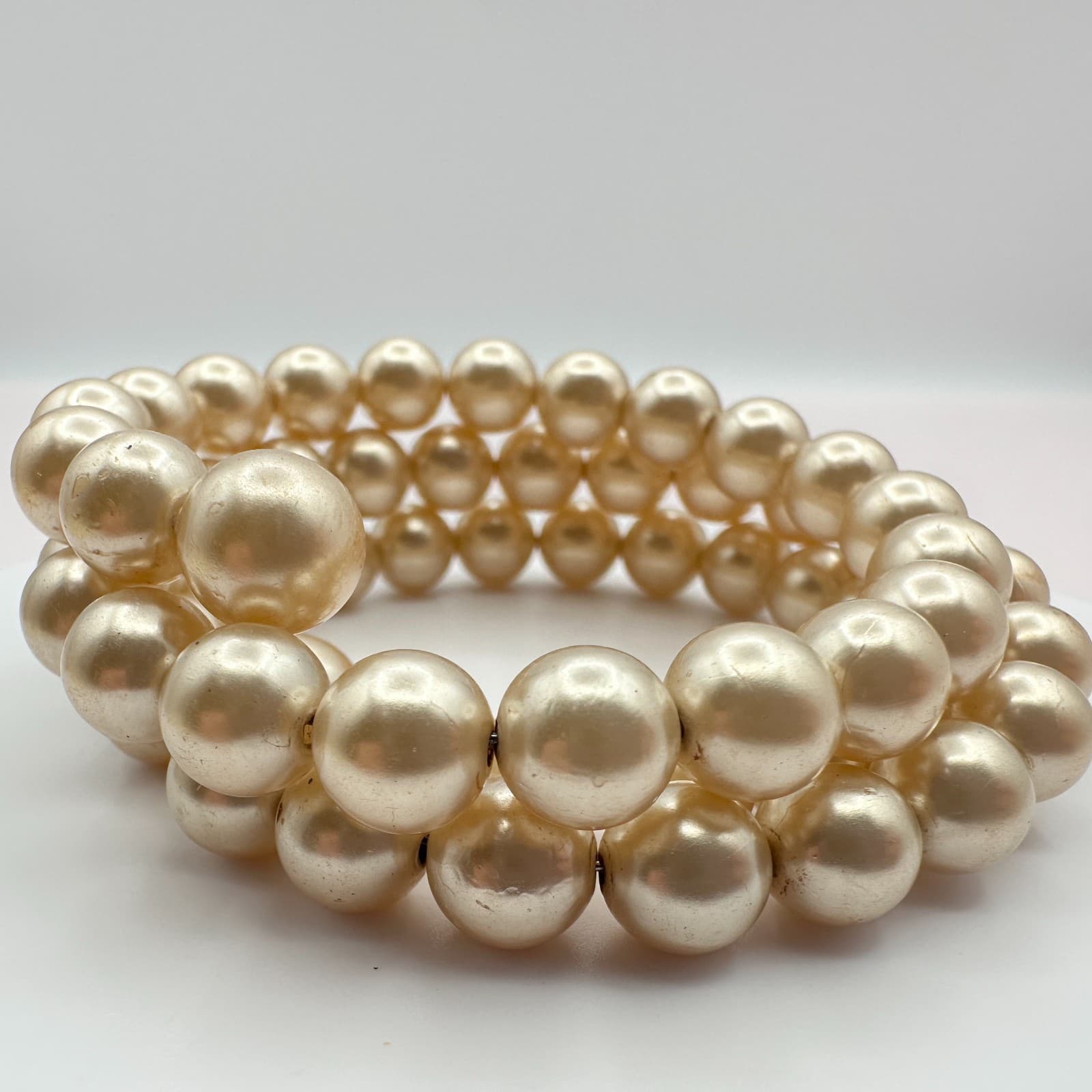 Vintage 80s Chunky Gold Tone Faux Pearl Bead Stackable Stretch Bracelet Jewelry - Thumbnail 5