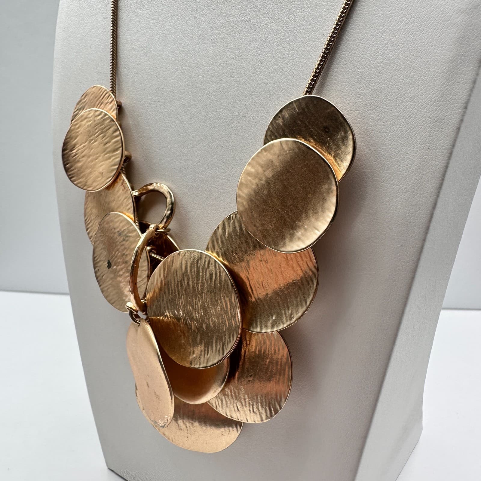 Vintage Y2K Gold Tone Hammered Disc Statement Bib Necklace Boho Women's Jewelry - Thumbnail 6