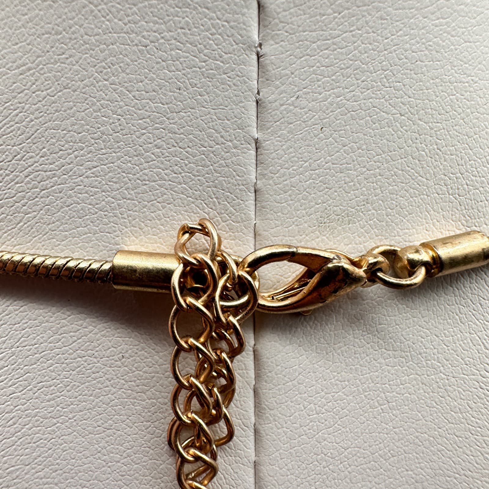 Vintage Y2K Gold Tone Hammered Disc Statement Bib Necklace Boho Women's Jewelry - Thumbnail 8