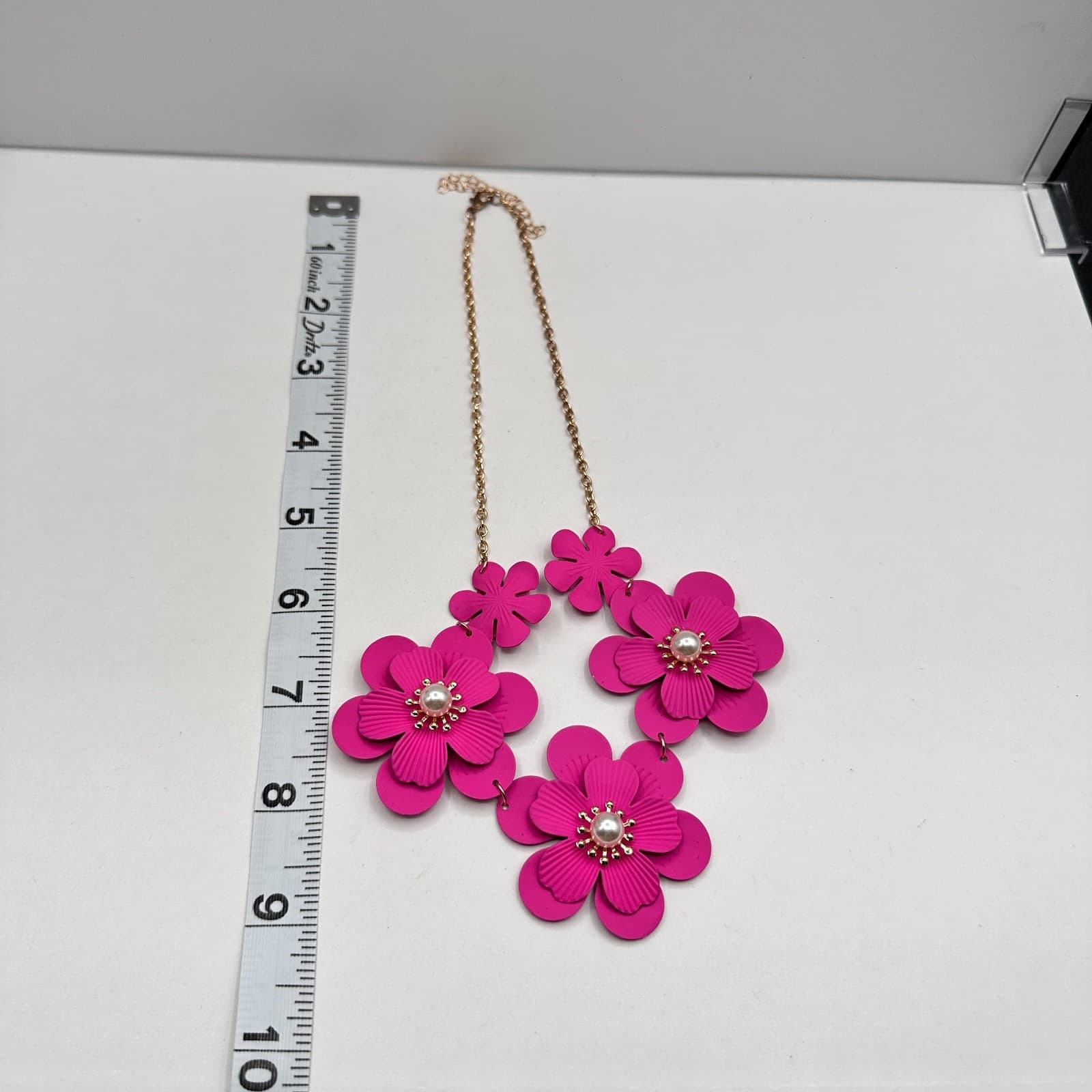 Vintage Y2K Pink Flower Bib Necklace Faux Pearl Chunky Gold Tone Chain Jewelry - Thumbnail 8
