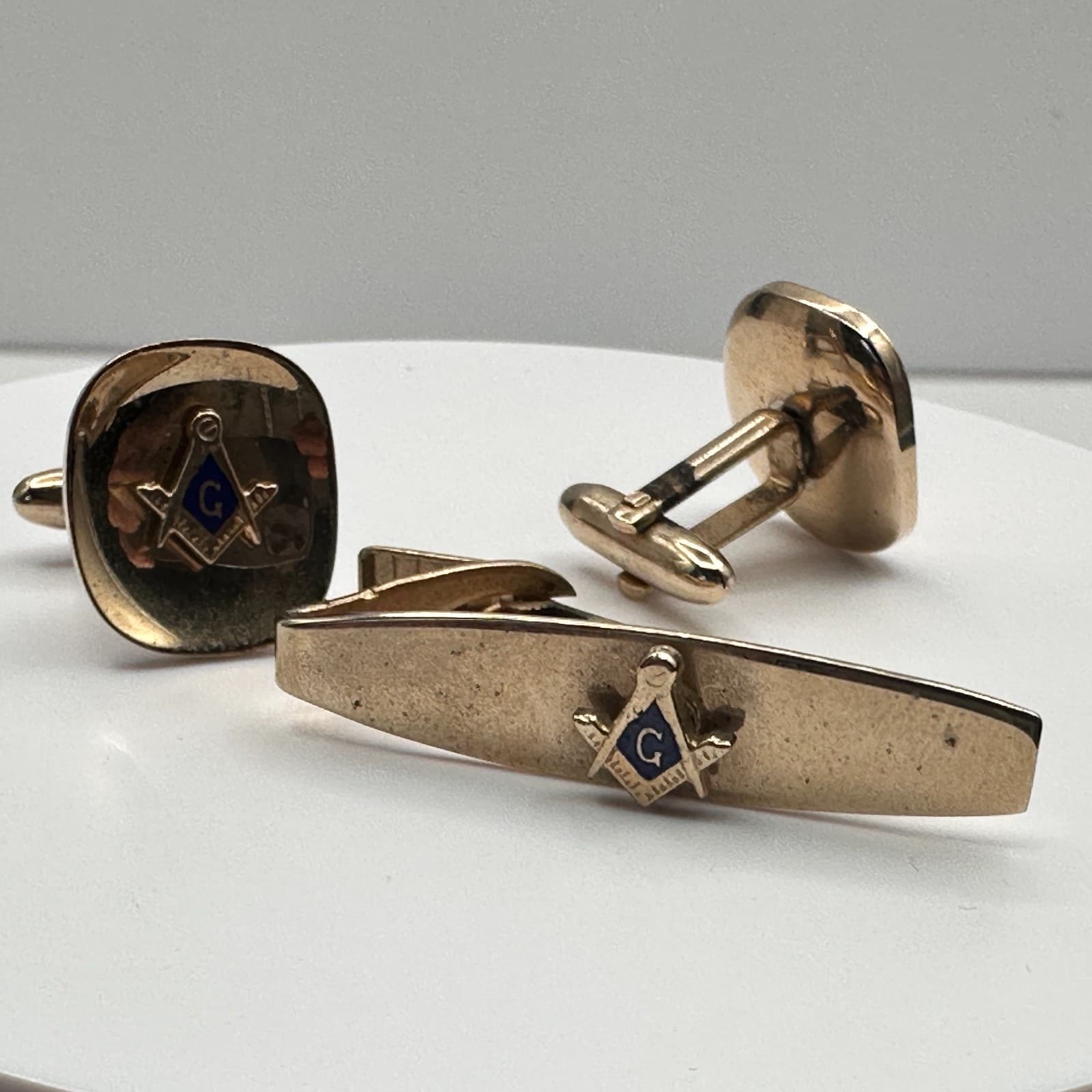 Vintage 90s Masonic Cufflinks & Tie Bar Set Gold Tone Blue Enamel Square Compass - Thumbnail 3