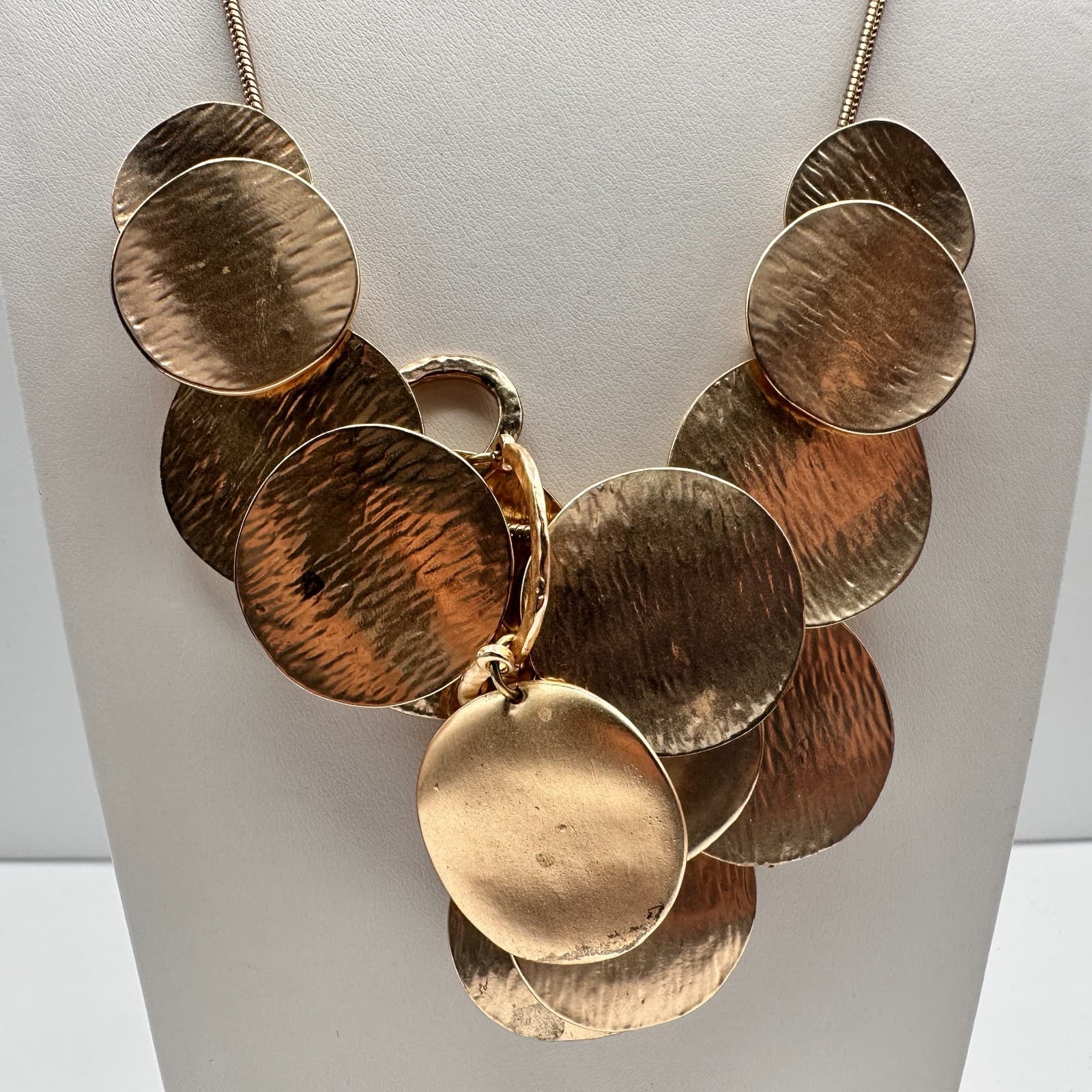 Vintage Y2K Gold Tone Hammered Disc Statement Bib Necklace Boho Women's Jewelry - Thumbnail 2
