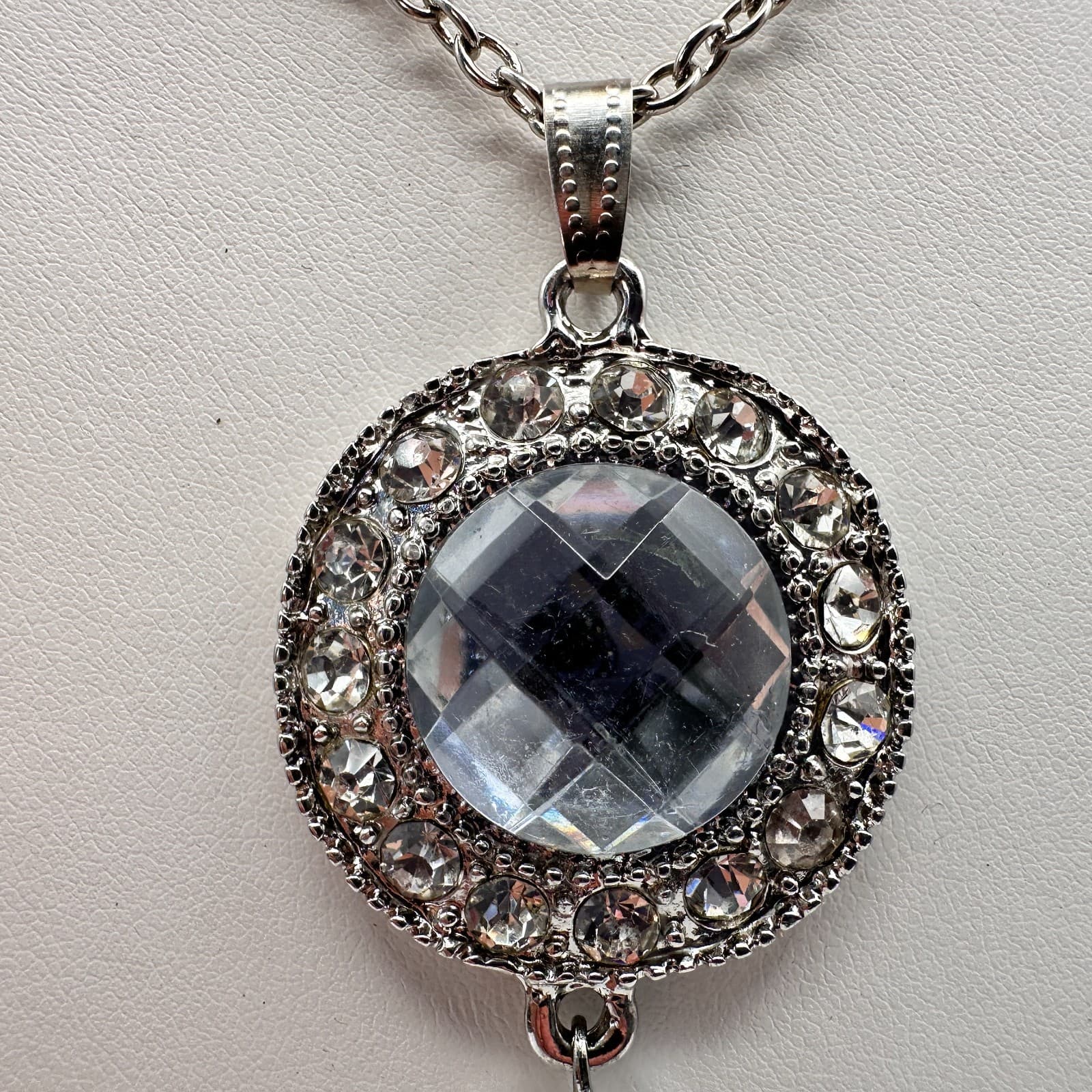 Vintage 90s Tassel Drope Clear Crystal Pendant Necklace Silver Tone Jewelry - Thumbnail 4