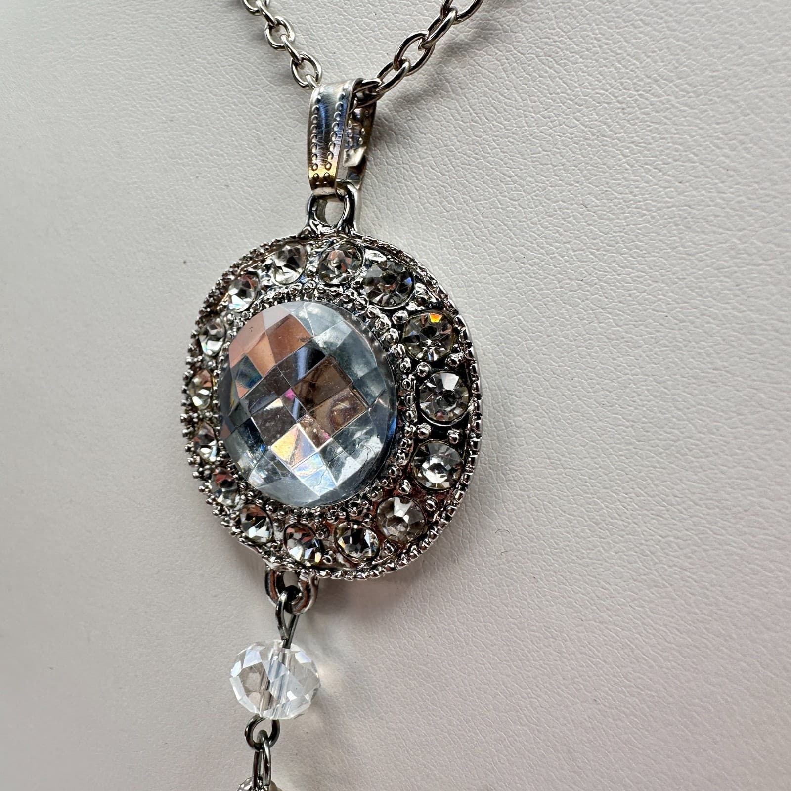 Vintage 90s Tassel Drope Clear Crystal Pendant Necklace Silver Tone Jewelry - Thumbnail 7