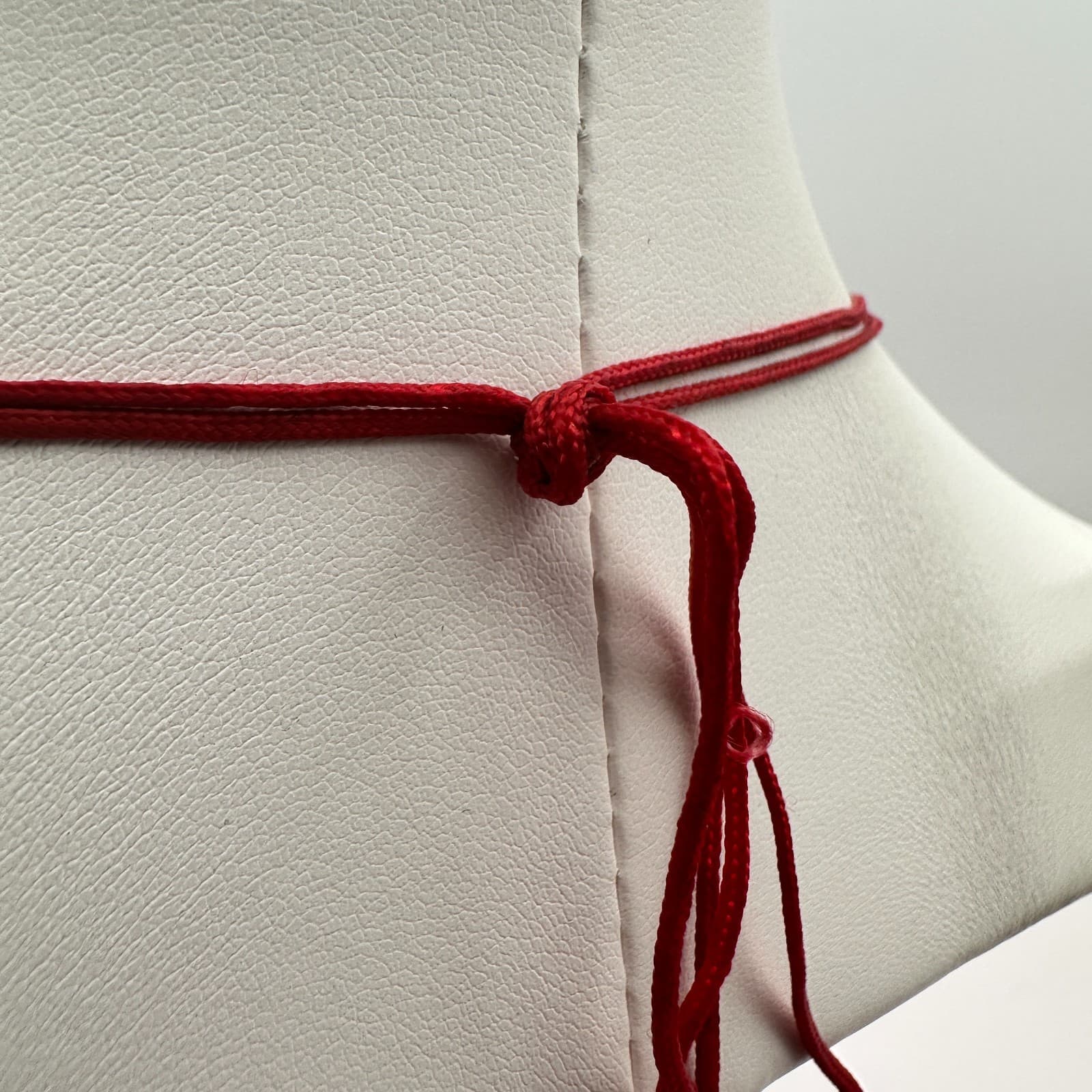 Vintage 80s Red Agate Stone Donut Necklace Adjustable Knot Cord Boohoo Jewelry - Thumbnail 6