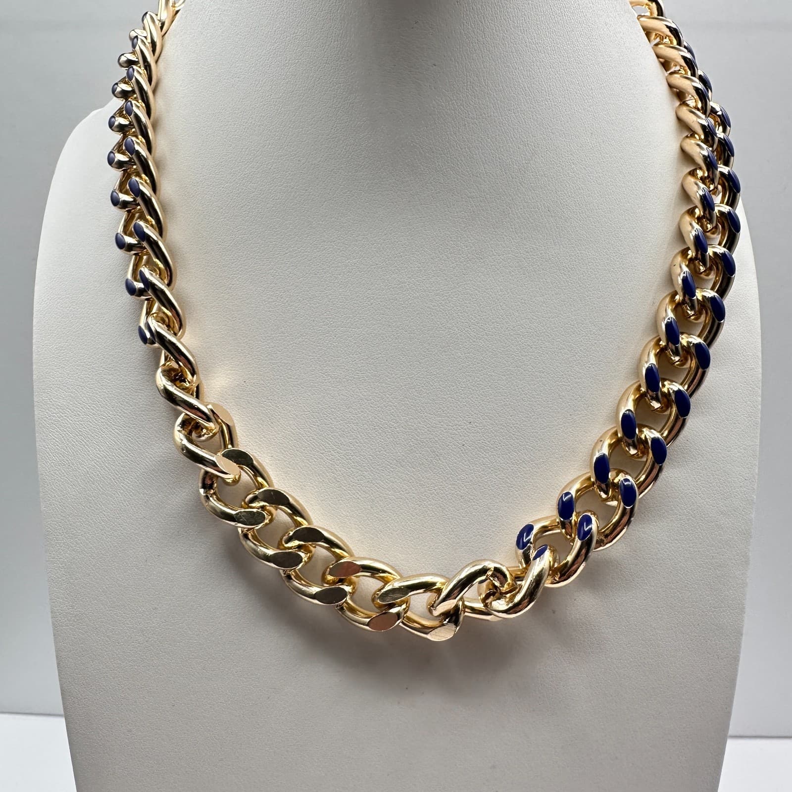 Vintage 80s Curb Chain Necklace Gold Tone Blue Enamel Statement Women's Jewelry - Thumbnail 2