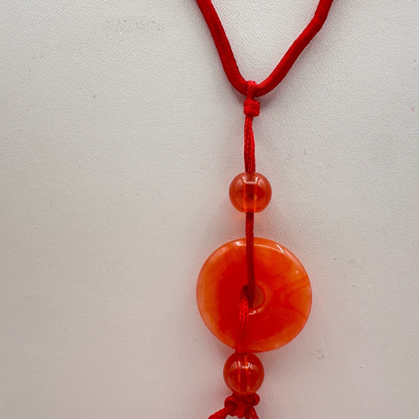 Vintage 80s Red Agate Stone Donut Necklace Adjustable Knot Cord Boohoo Jewelry - Thumbnail 4