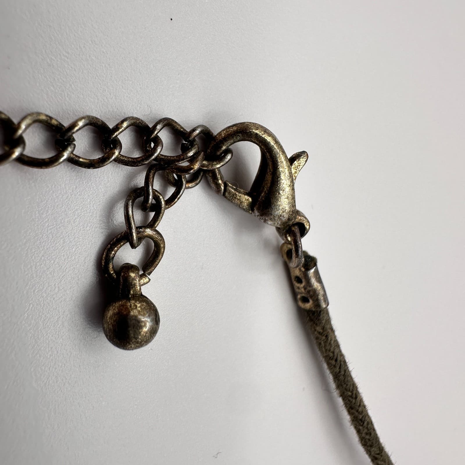 Vintage 80s Carved Rose Pendant Necklace Brown Cord & Cable Statement Jewelry - Thumbnail 6