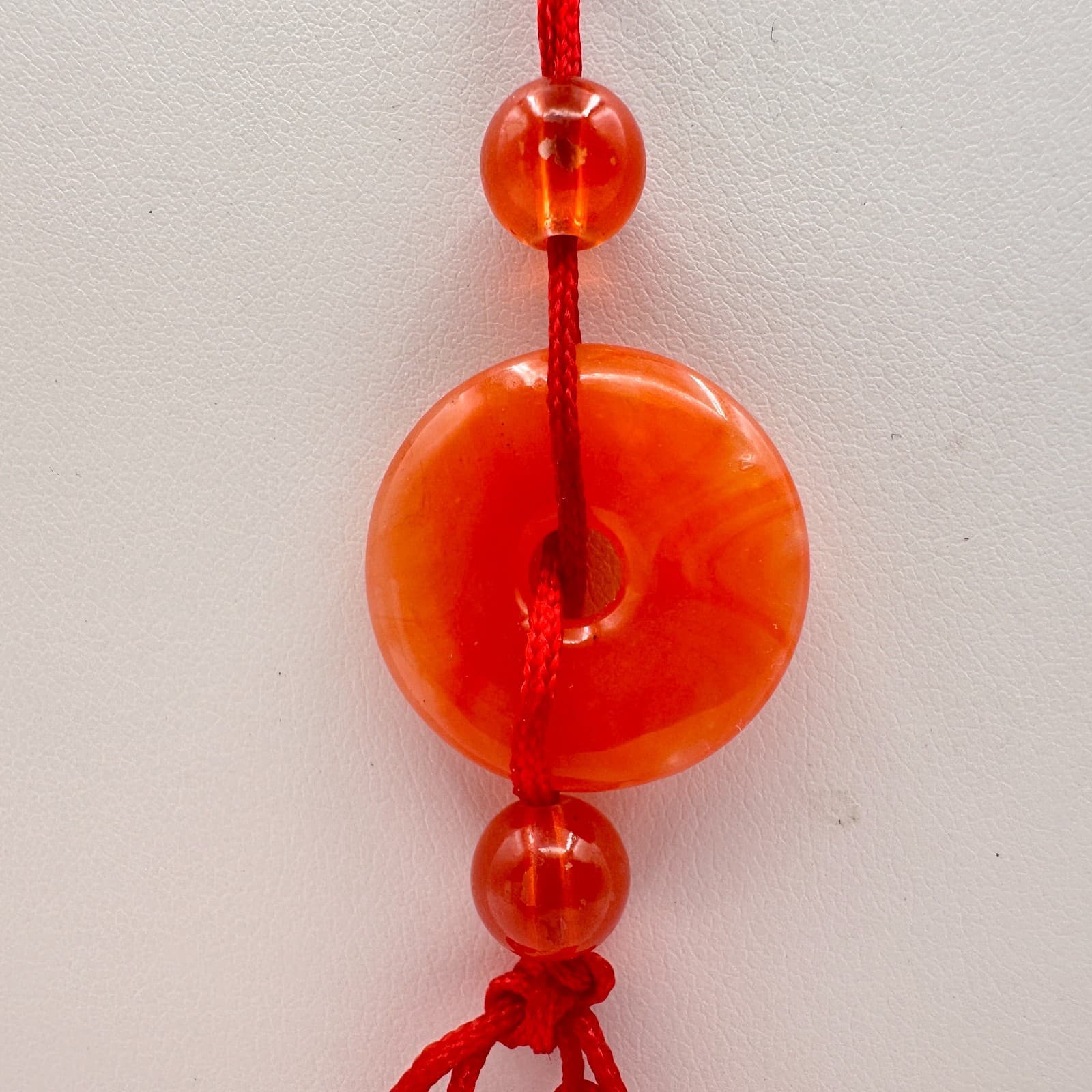 Vintage 80s Red Agate Stone Donut Necklace Adjustable Knot Cord Boohoo Jewelry - Thumbnail 3