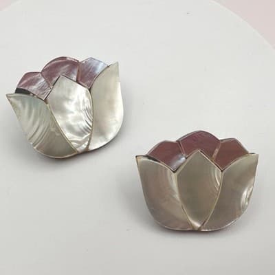Vintage 90s Pearl & Abalone Shell Floral Petal Statement Earrings Jewelry - Image 1
