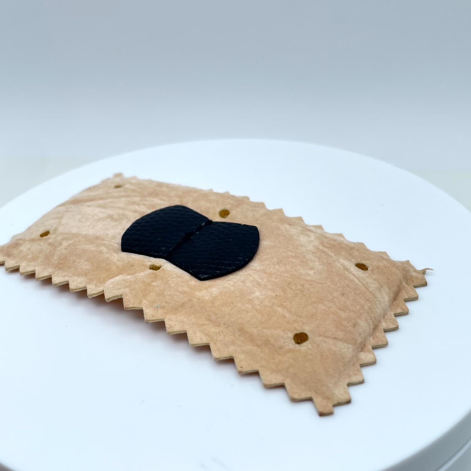 Modern Beige Classic Formal Chevron Border Black Bow Detail Leather Brooch - Thumbnail 7