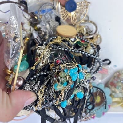 3lbs Jewelry Bulk Lot Crafting Repair Broken Beaded Gold Silver Tone - Thumbnail 8