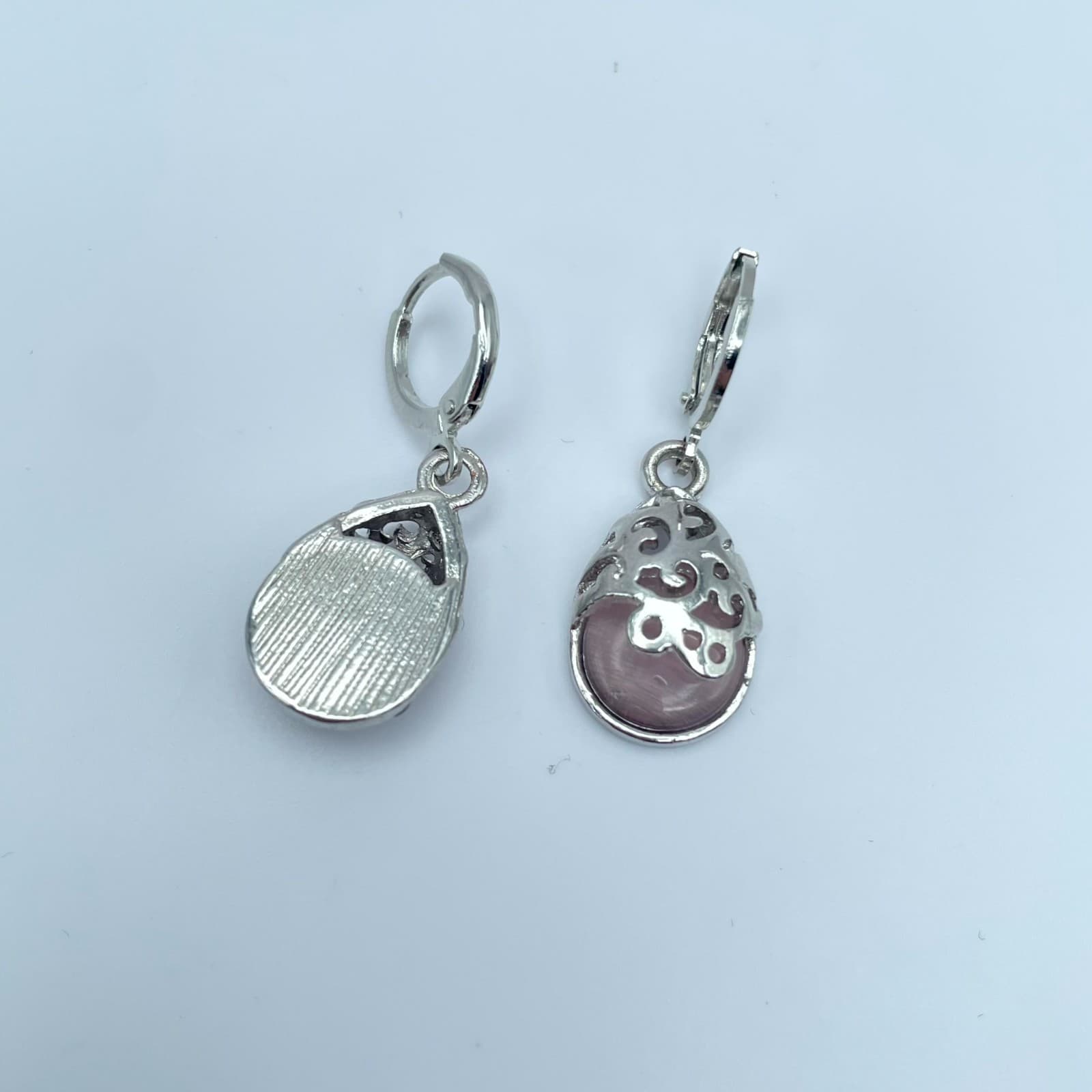 Vintage Purple Cat’s Silver Tone Filigree Leverback Dangle Eye Teardrop Earrings - Thumbnail 3